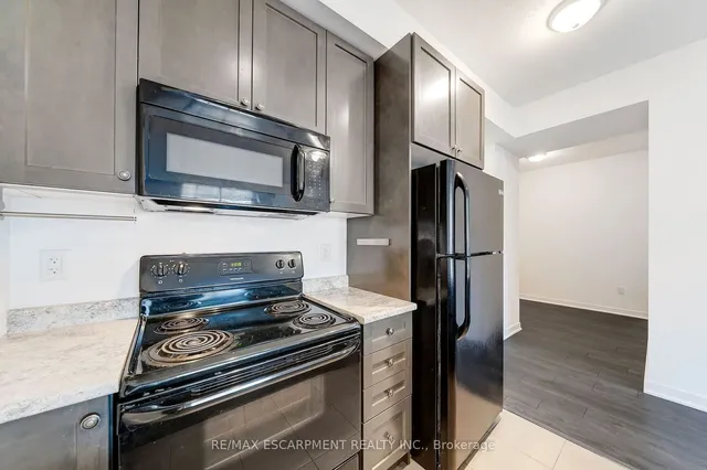 Additional property image - 85 Robinson St Unit 606