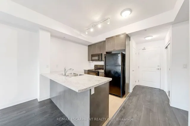 Additional property image - 85 Robinson St Unit 606