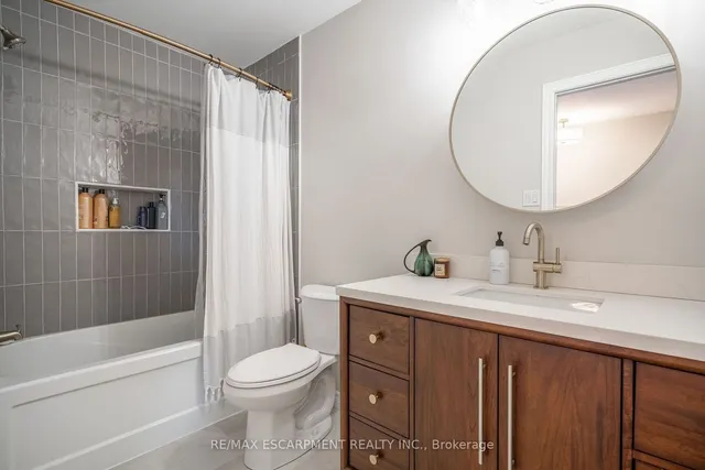 Additional property image - 25 Viking Dr Unit 6
