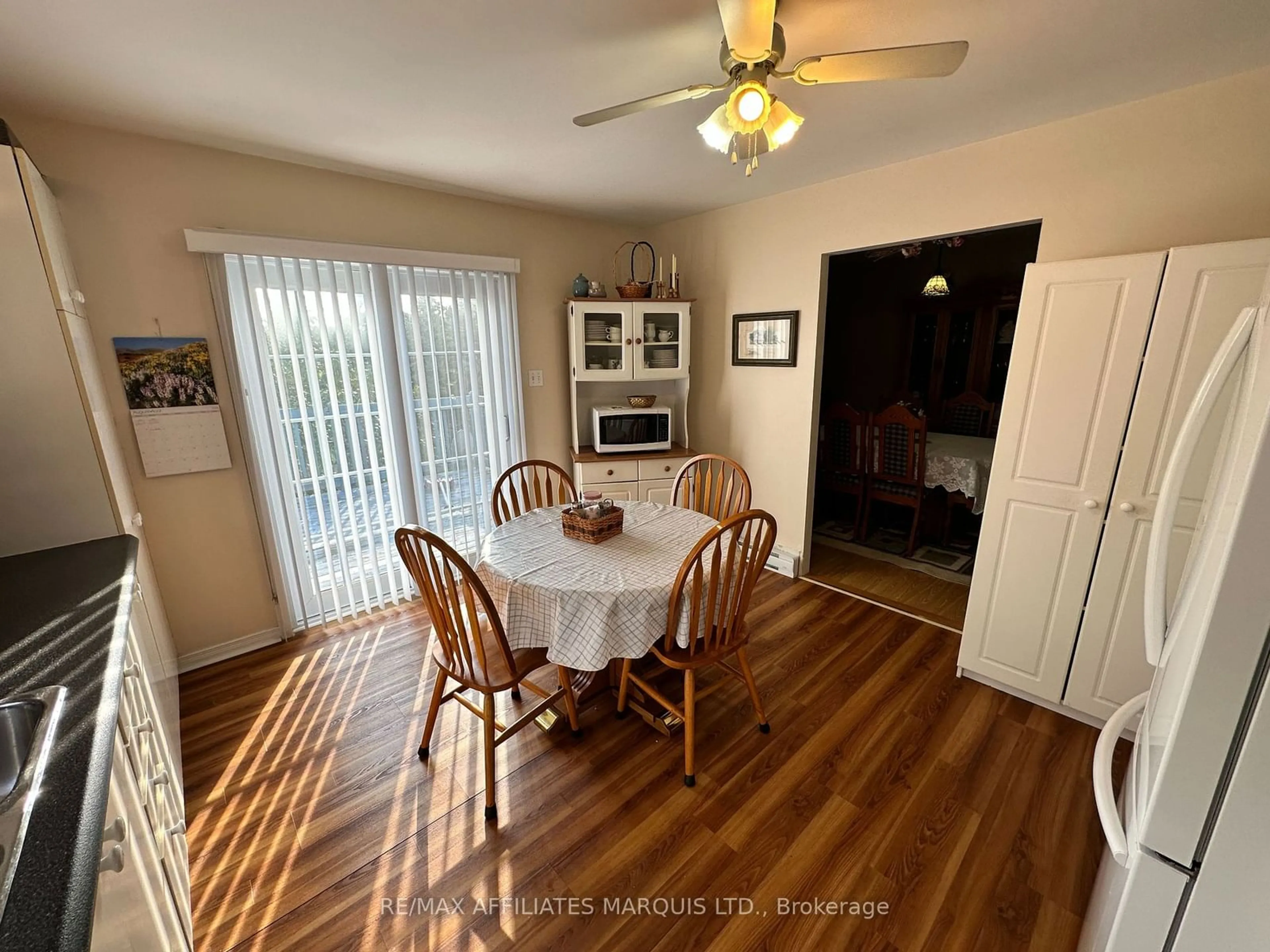 Dining room, wood floors, cottage for 289 Ivan Cres, Cornwall Ontario K6H 7C6