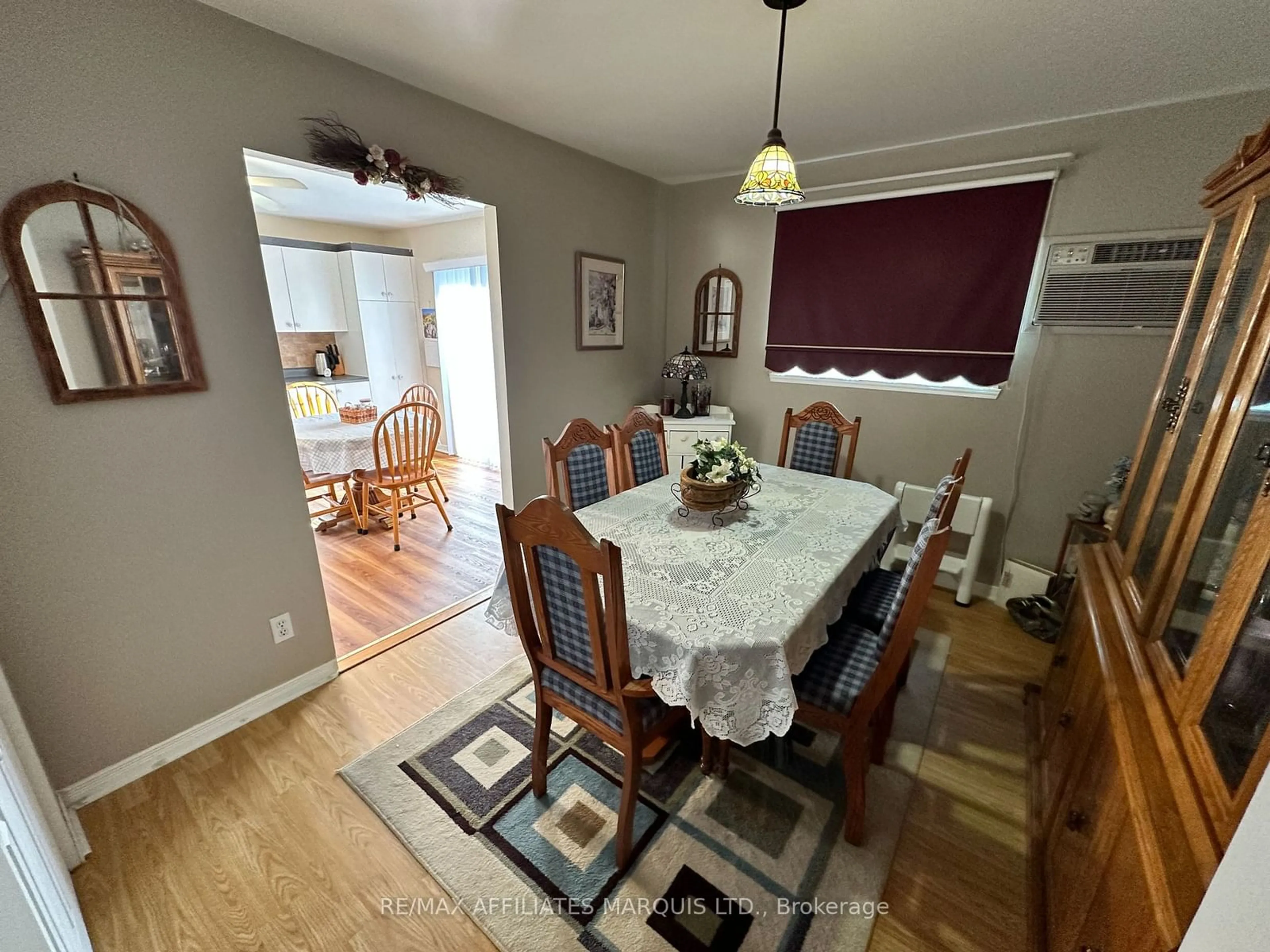 Dining room, wood floors, cottage for 289 Ivan Cres, Cornwall Ontario K6H 7C6