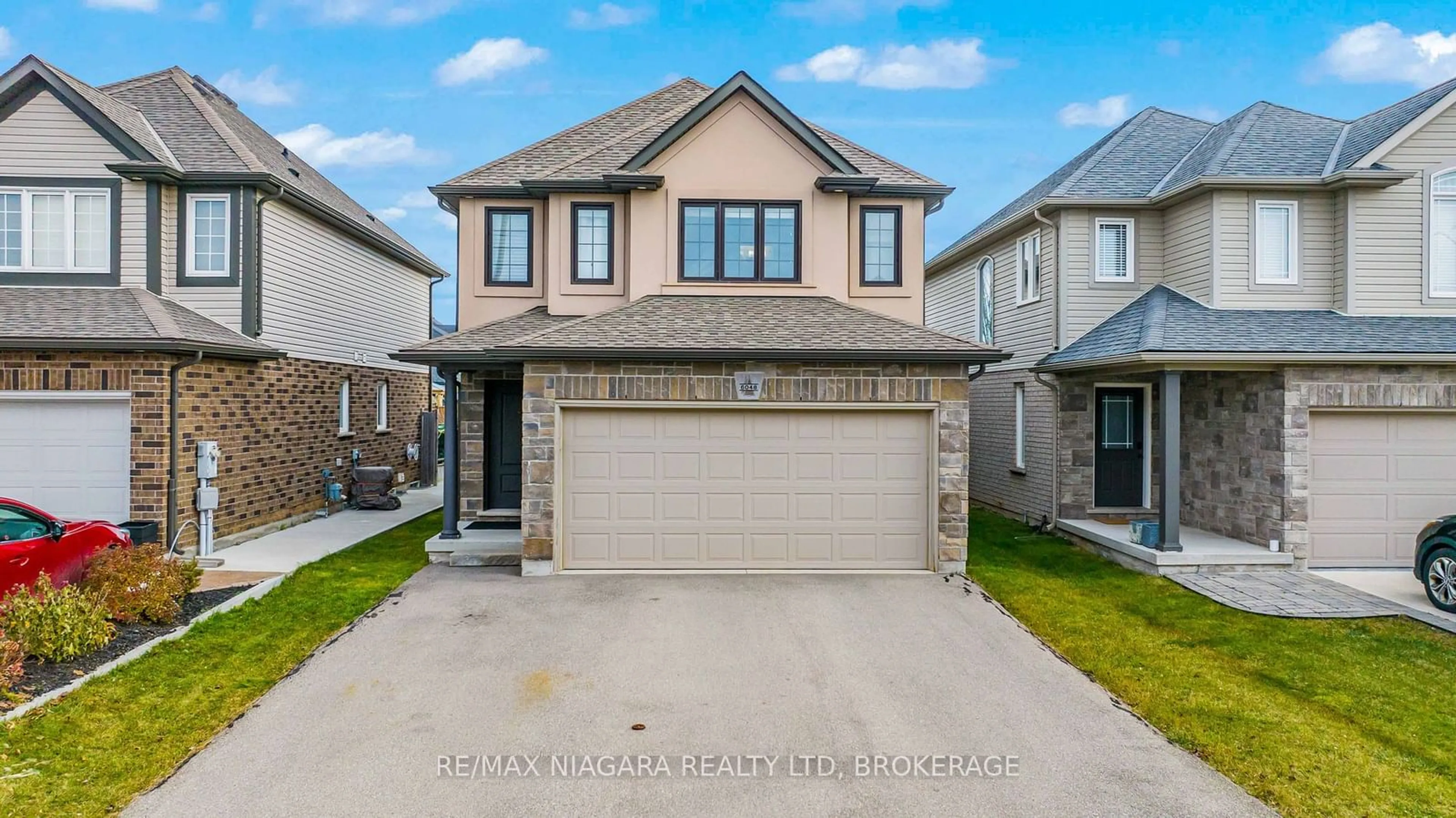 Frontside or backside of a home, the street view for 6048 Wiens Blvd, Niagara Falls Ontario L2H 0C9