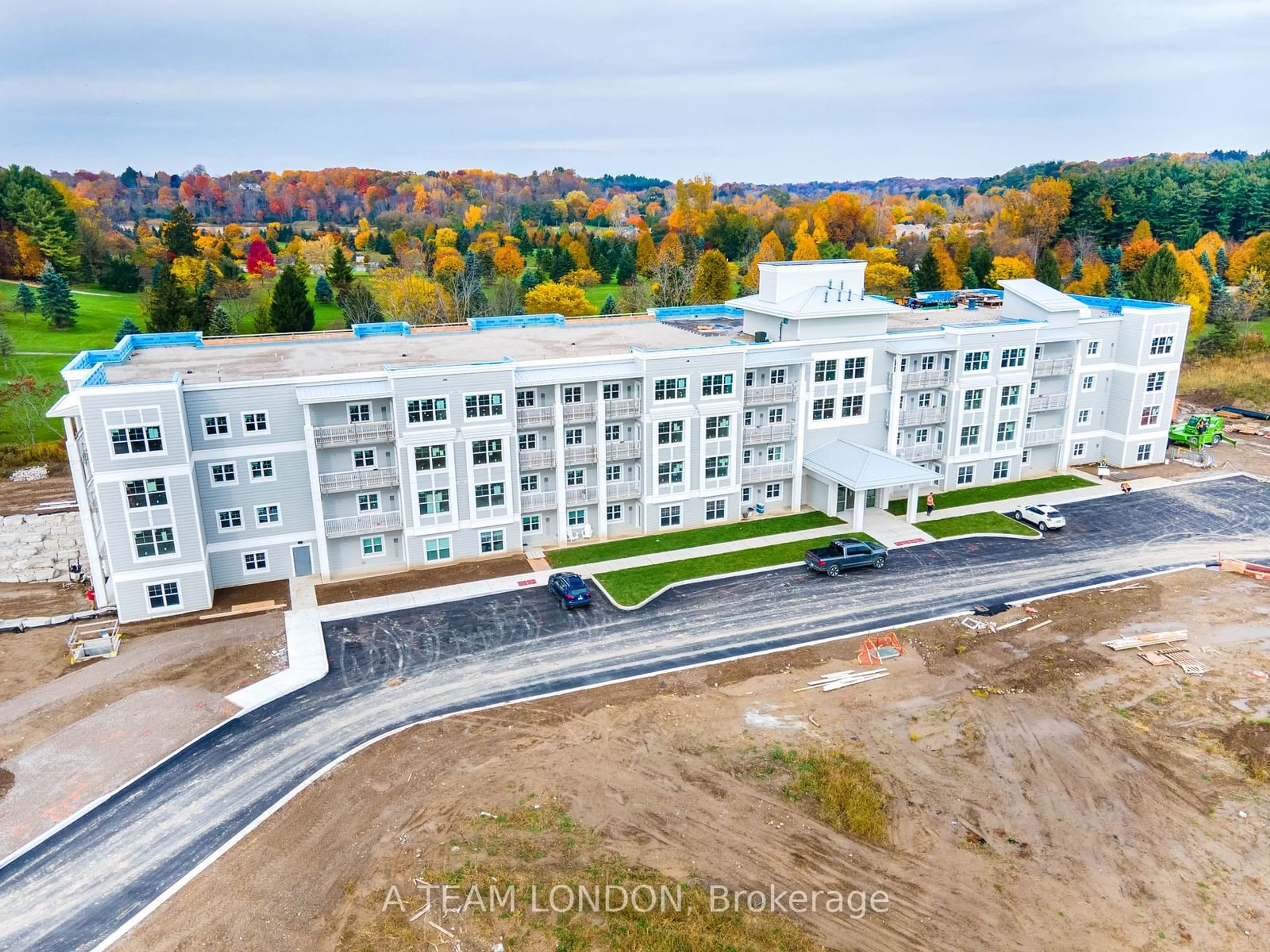 A pic from exterior of the house or condo, the front or back of building for 100 THE PROMENADE #115, Central Elgin Ontario N5L 1C5