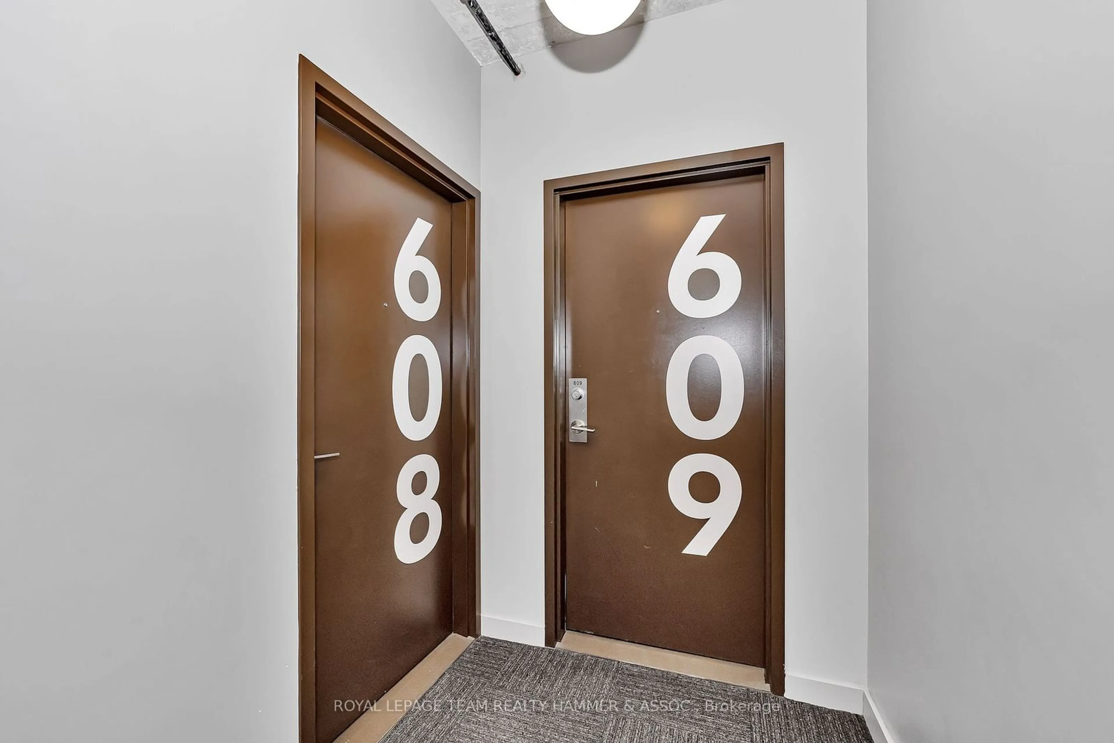 Indoor foyer, unknown floor for 360 MCLEOD St #608, Ottawa Centre Ontario K2P 1A9