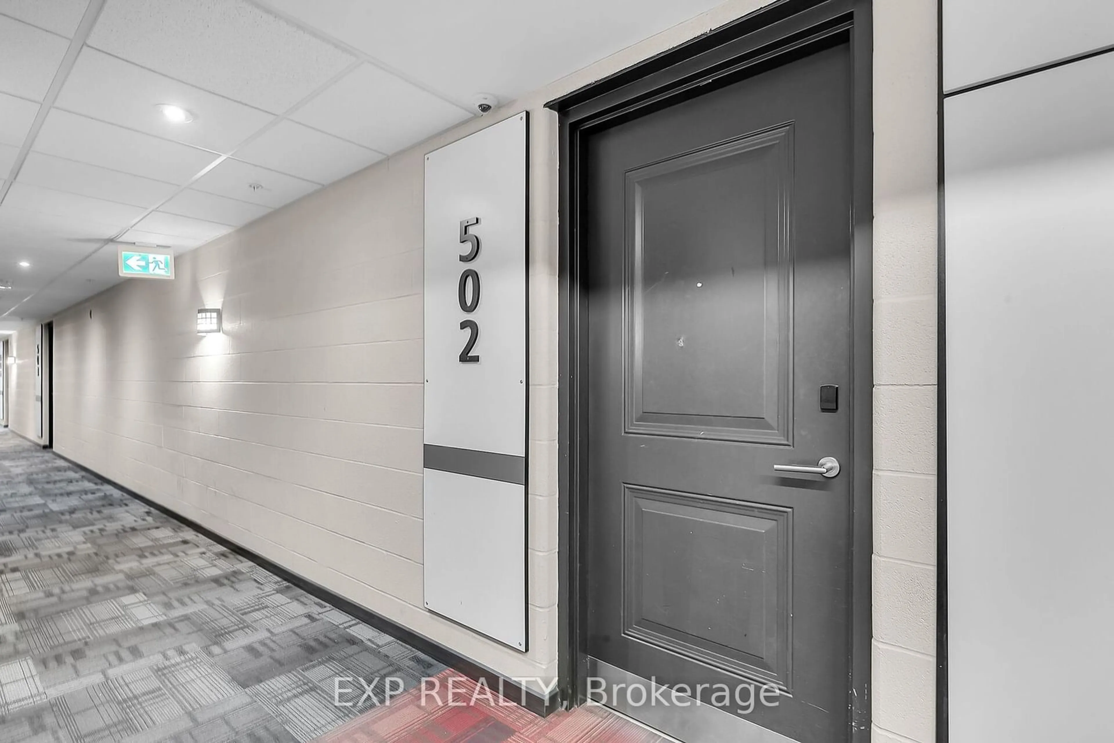 Indoor entryway, unknown floor for 1291 Gordon St #502, Guelph Ontario N1L 0M5