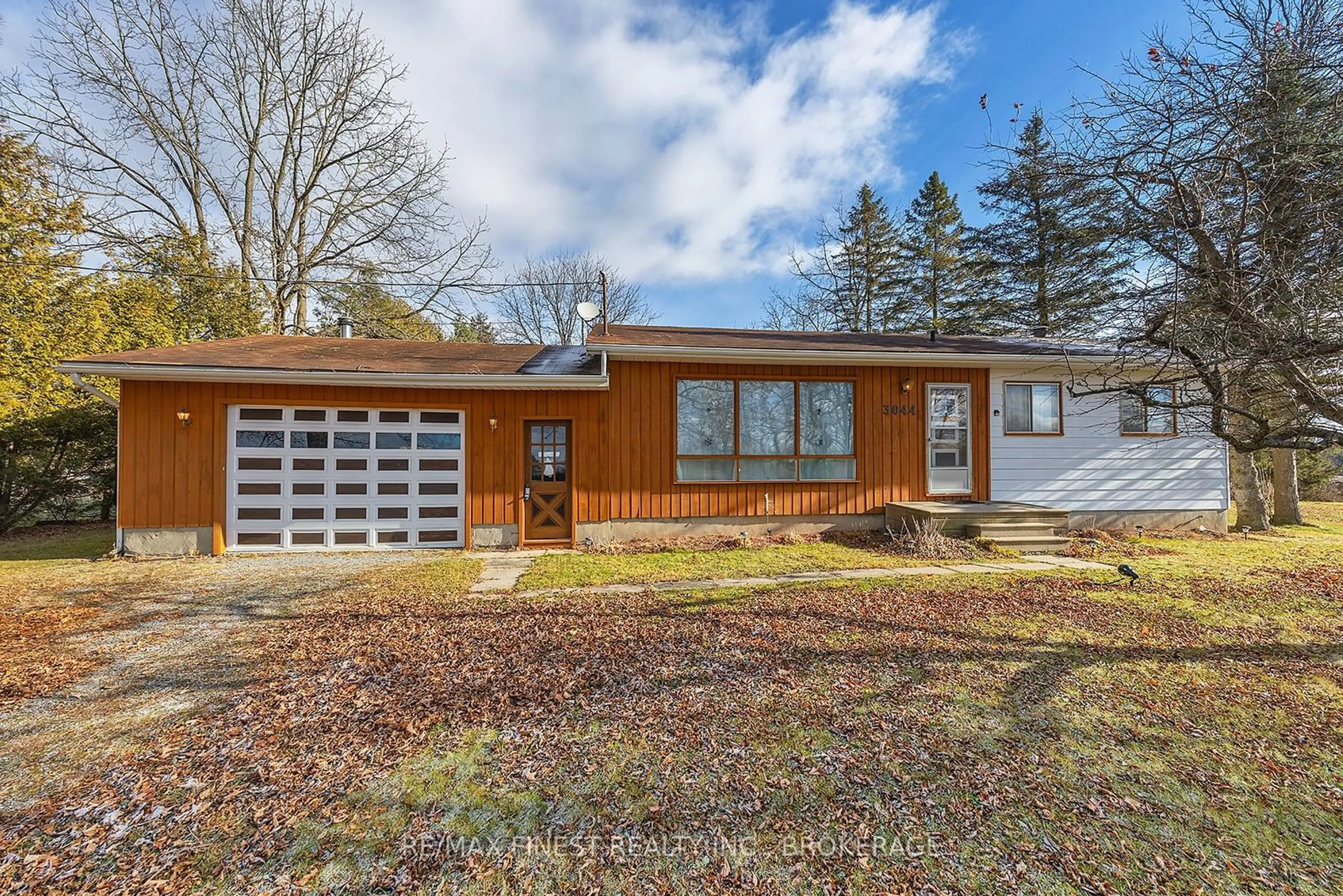 Frontside or backside of a home, cottage for 3044 Old Boy Rd, South Frontenac Ontario K0H 1X0