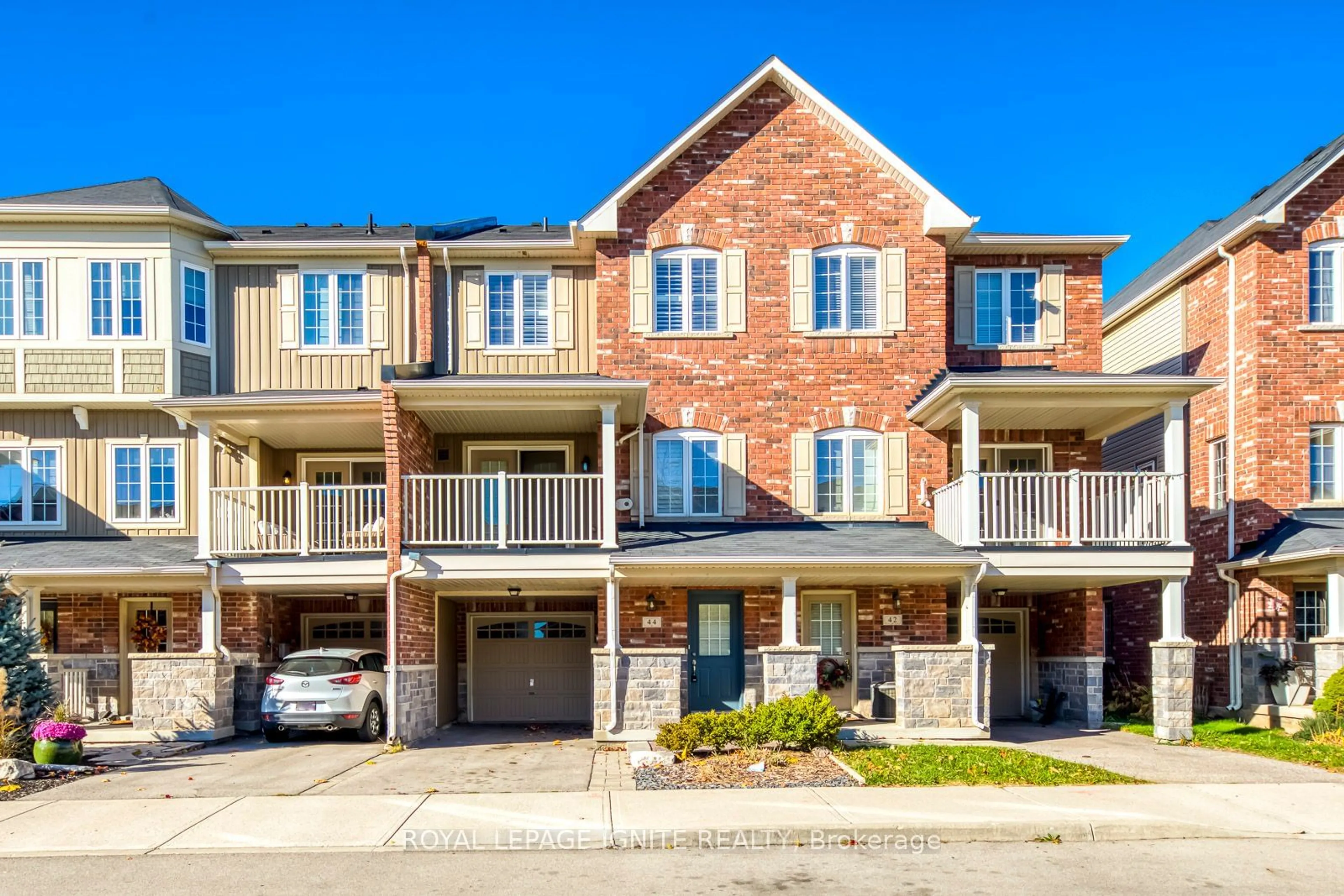 A pic from exterior of the house or condo, the street view for 44 Nisbet Blvd, Hamilton Ontario L8B 0S9