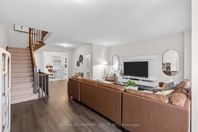 Additional property image - 7 Savage Dr