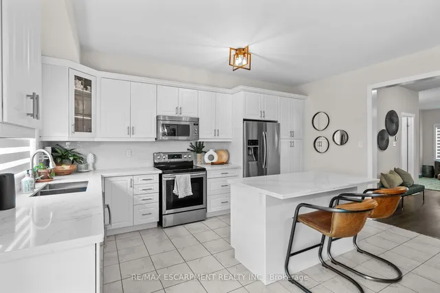 Additional property image - 7 Savage Dr