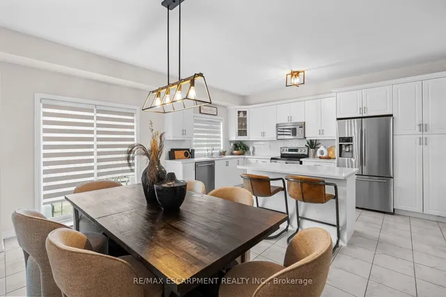 Additional property image - 7 Savage Dr