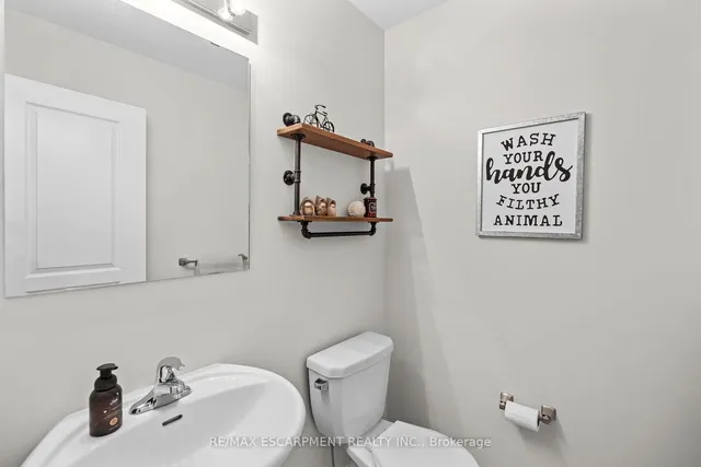Additional property image - 7 Savage Dr