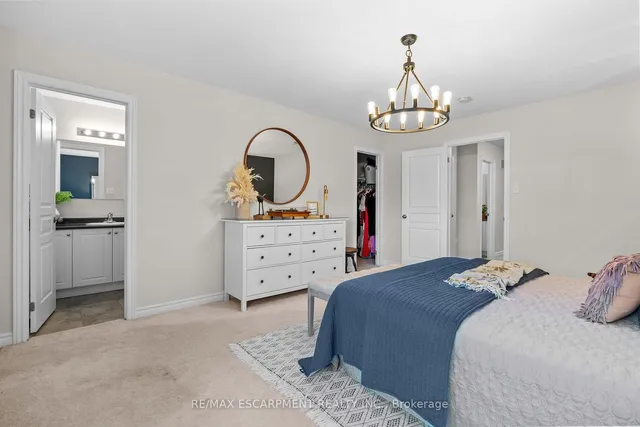 Additional property image - 7 Savage Dr