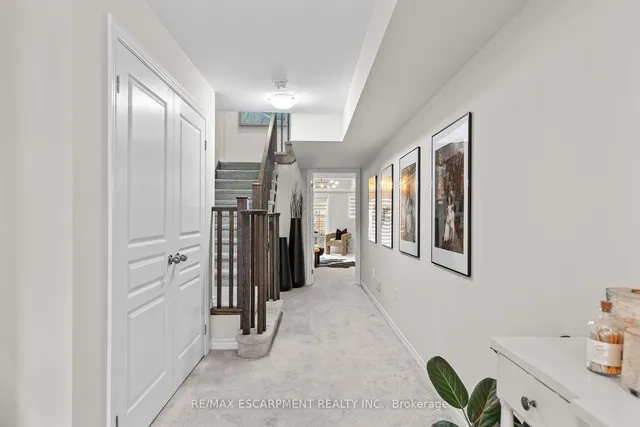 Additional property image - 7 Savage Dr