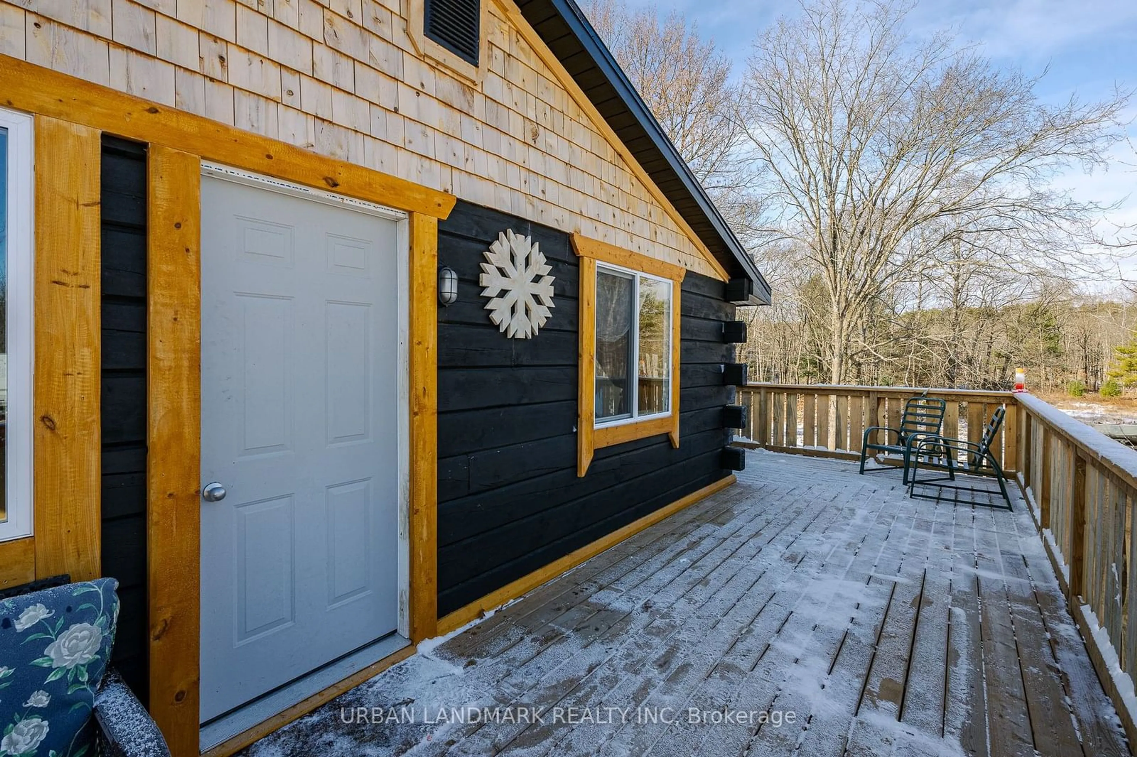 Patio, cottage for 112783 Highway 7, Addington Highlands Ontario K0H 1Z0