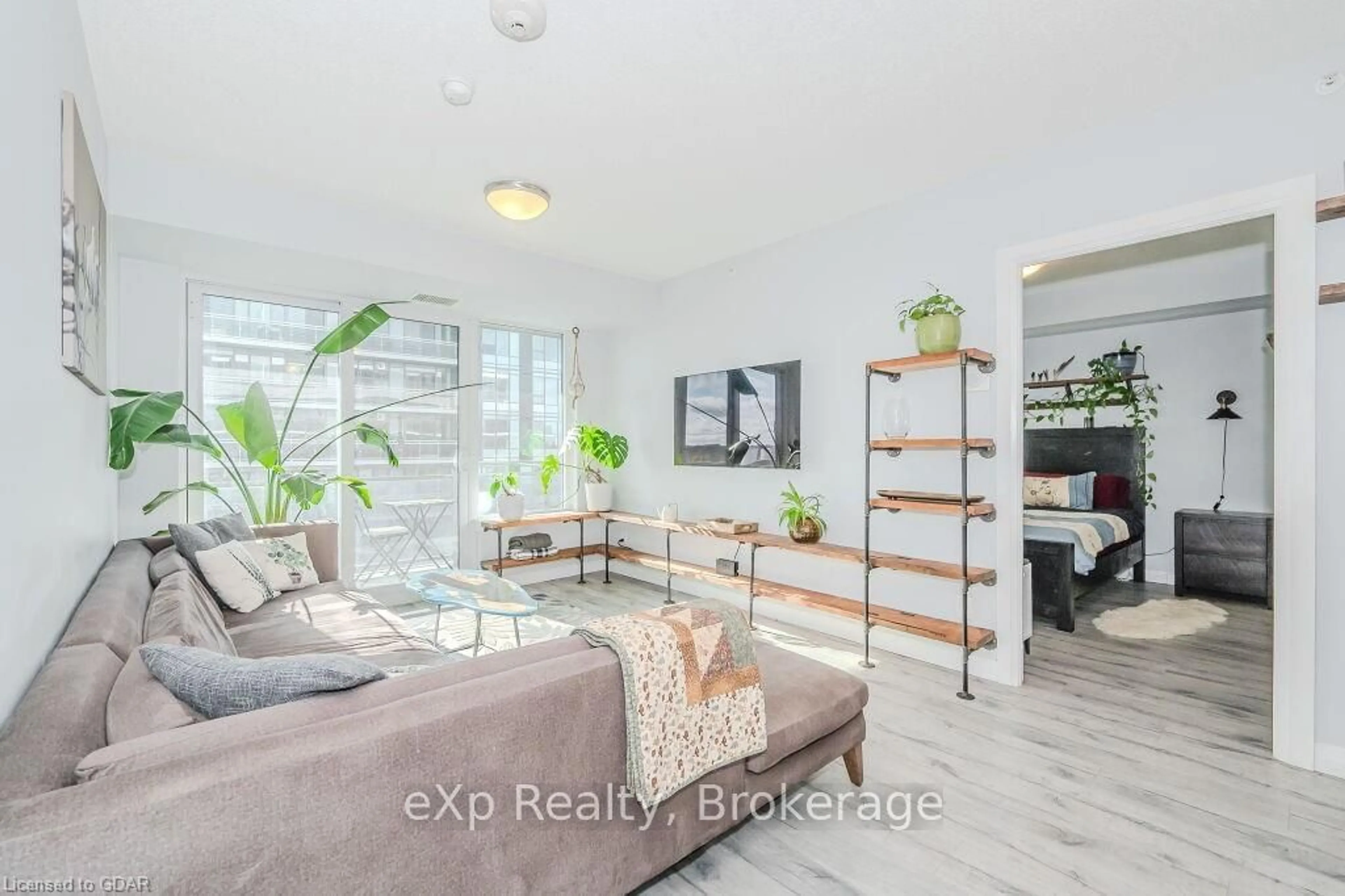 Living room, wood floors for 53 ARTHUR St #801, Guelph Ontario N1E 0P5