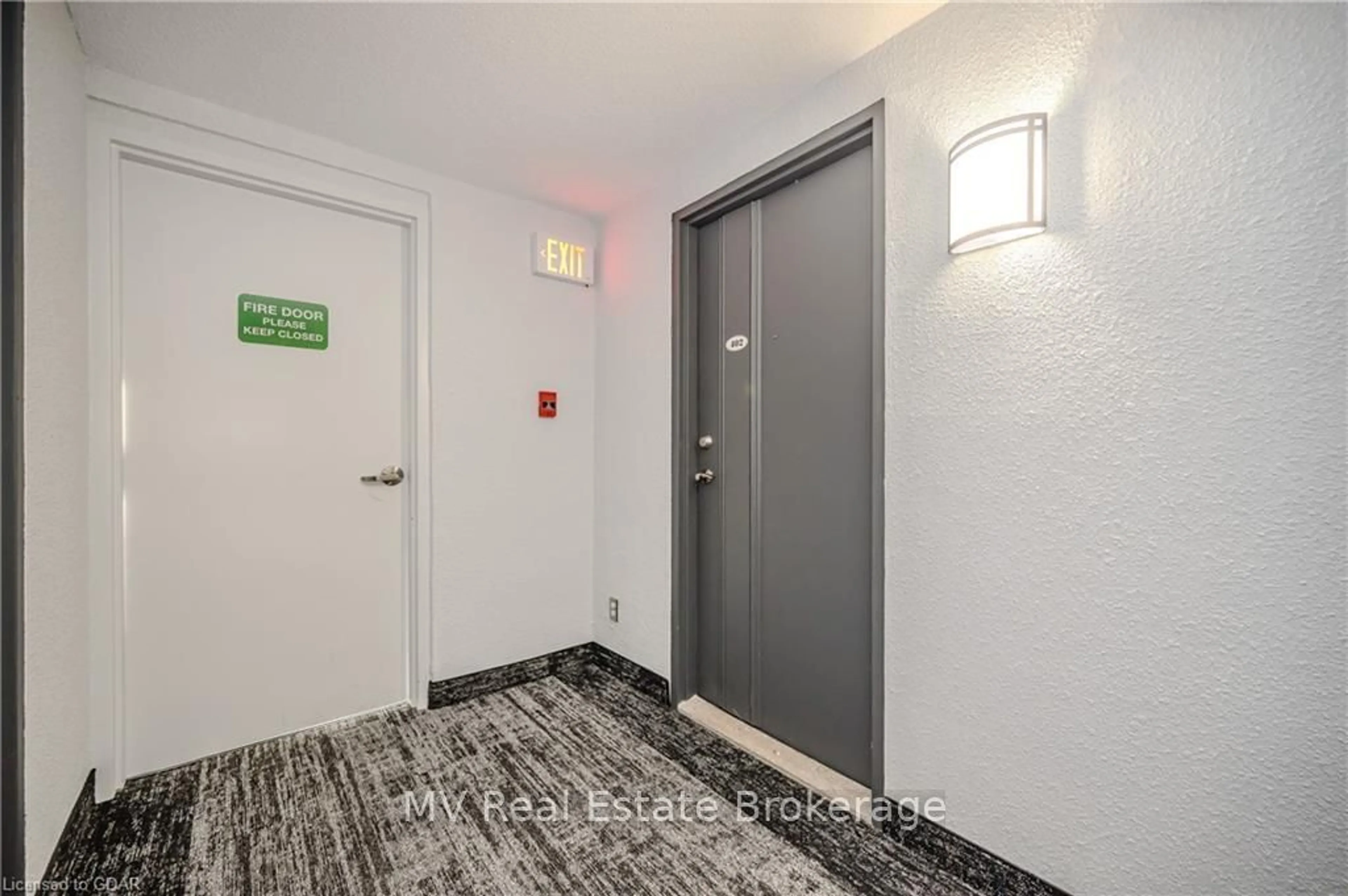 Indoor entryway, not visible floor for 93 WESTWOOD Rd #402, Guelph Ontario N1H 7J7