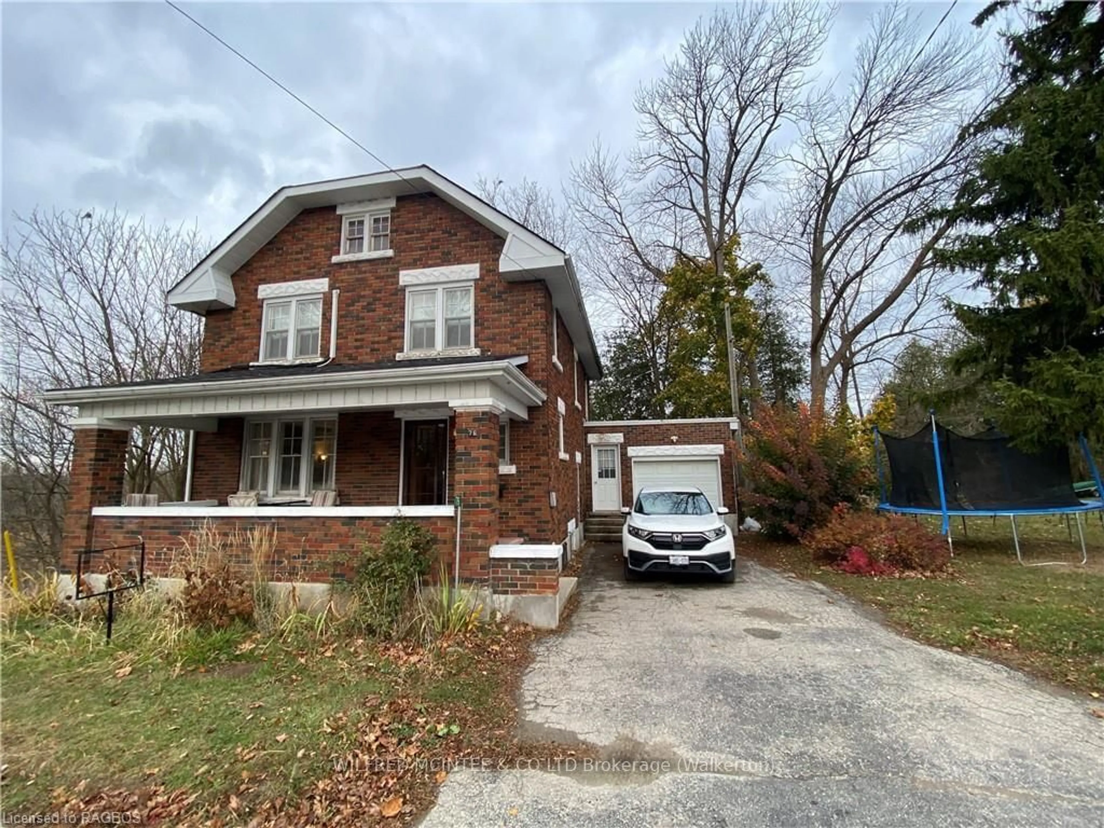 Frontside or backside of a home, the street view for 76 10TH St, Hanover Ontario N4N 1J6