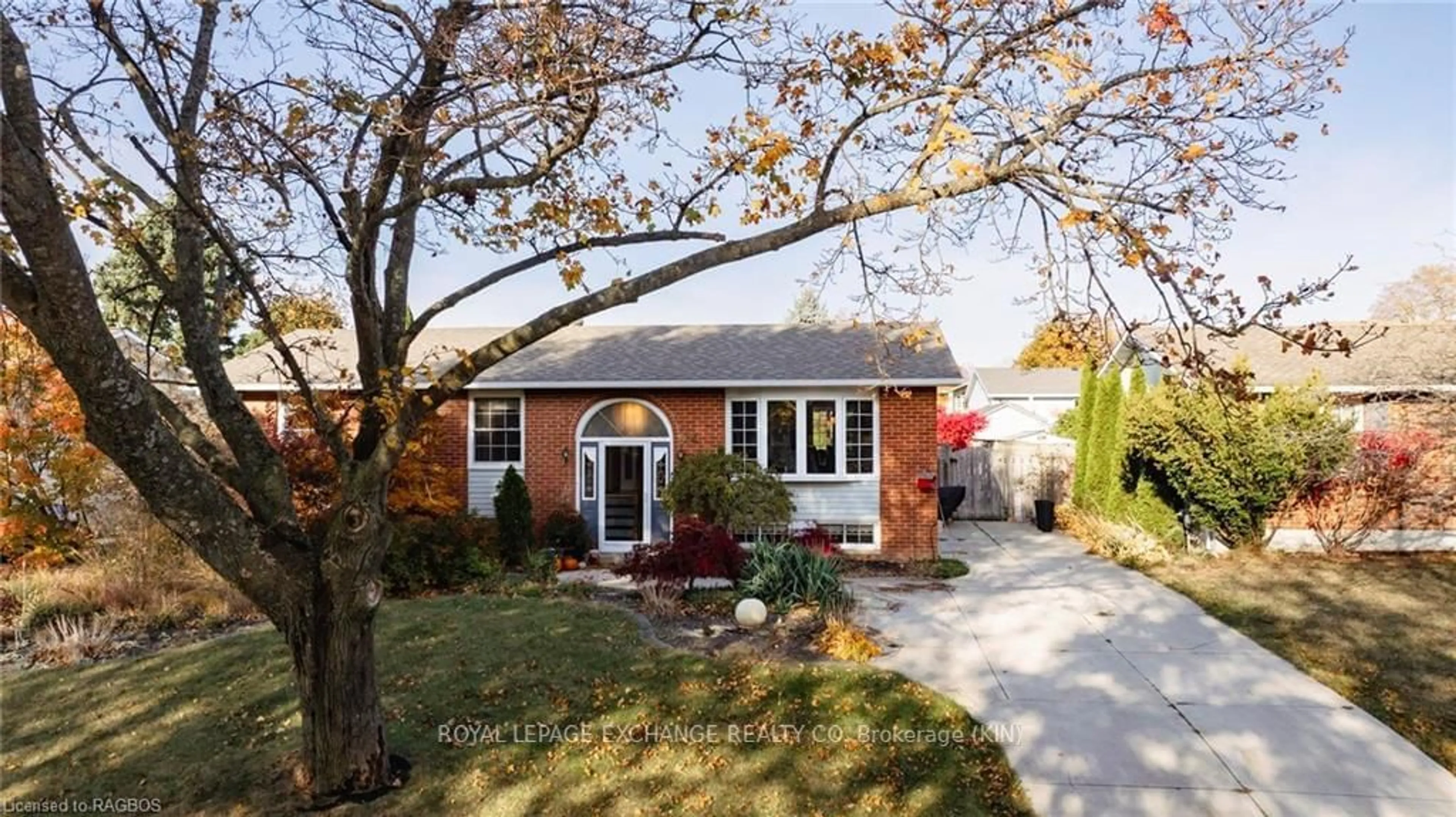 Home with brick exterior material for 644 SCOTT St, Kincardine Ontario N2Z 1V6