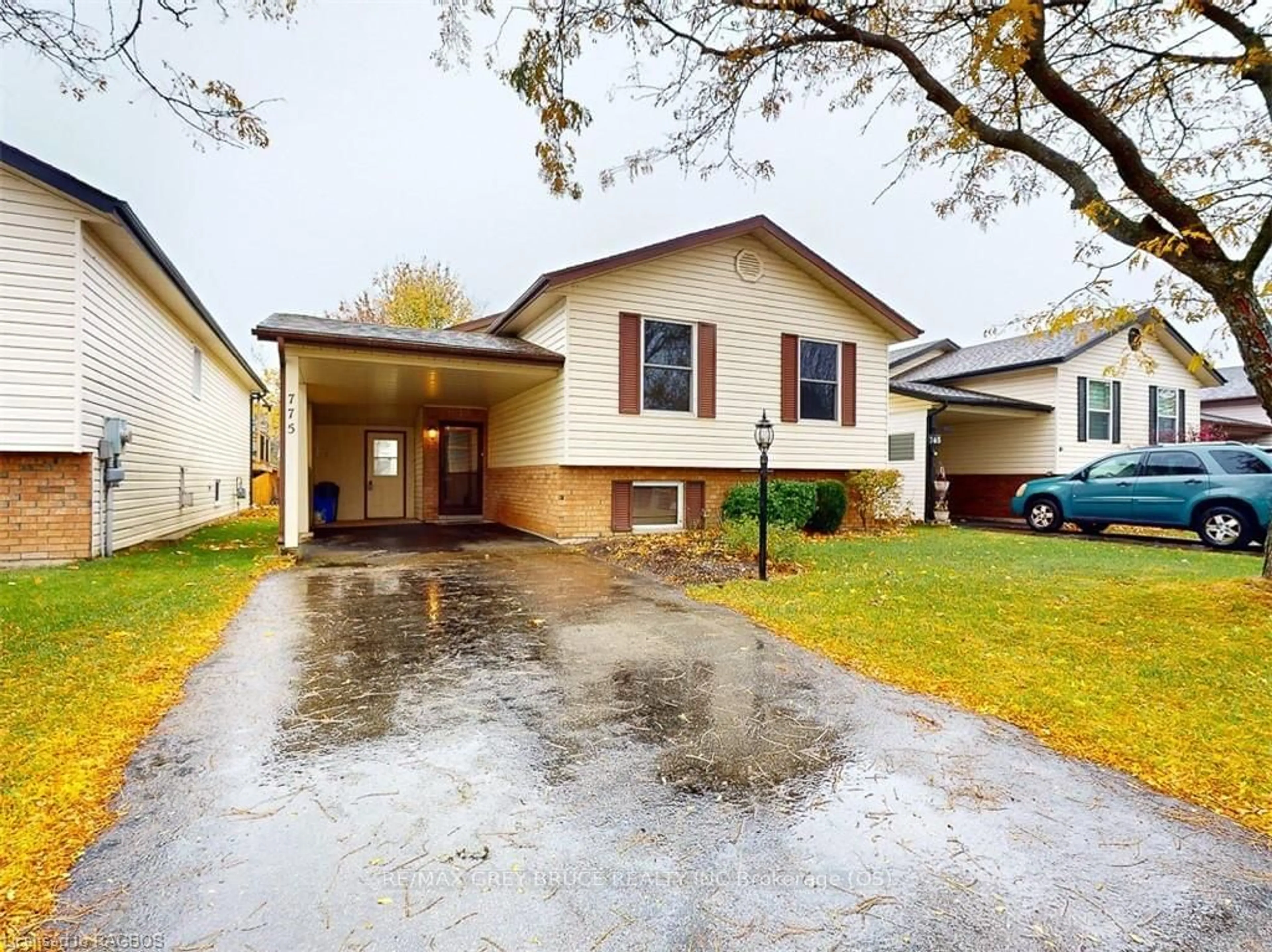 Frontside or backside of a home, the street view for 775 21ST A, Owen Sound Ontario N4K 6T2