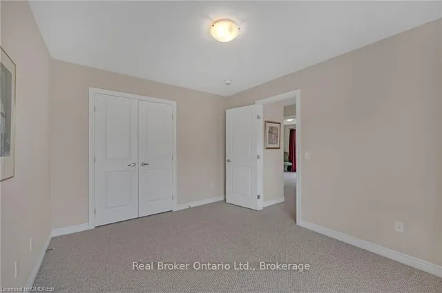 Additional property image - 93 SOUTHSHORE CRESCENT