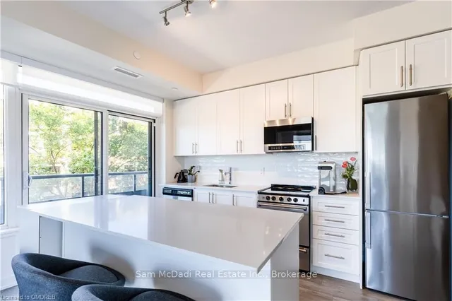 Additional property image - 212 KING WILLIAM St Unit 417