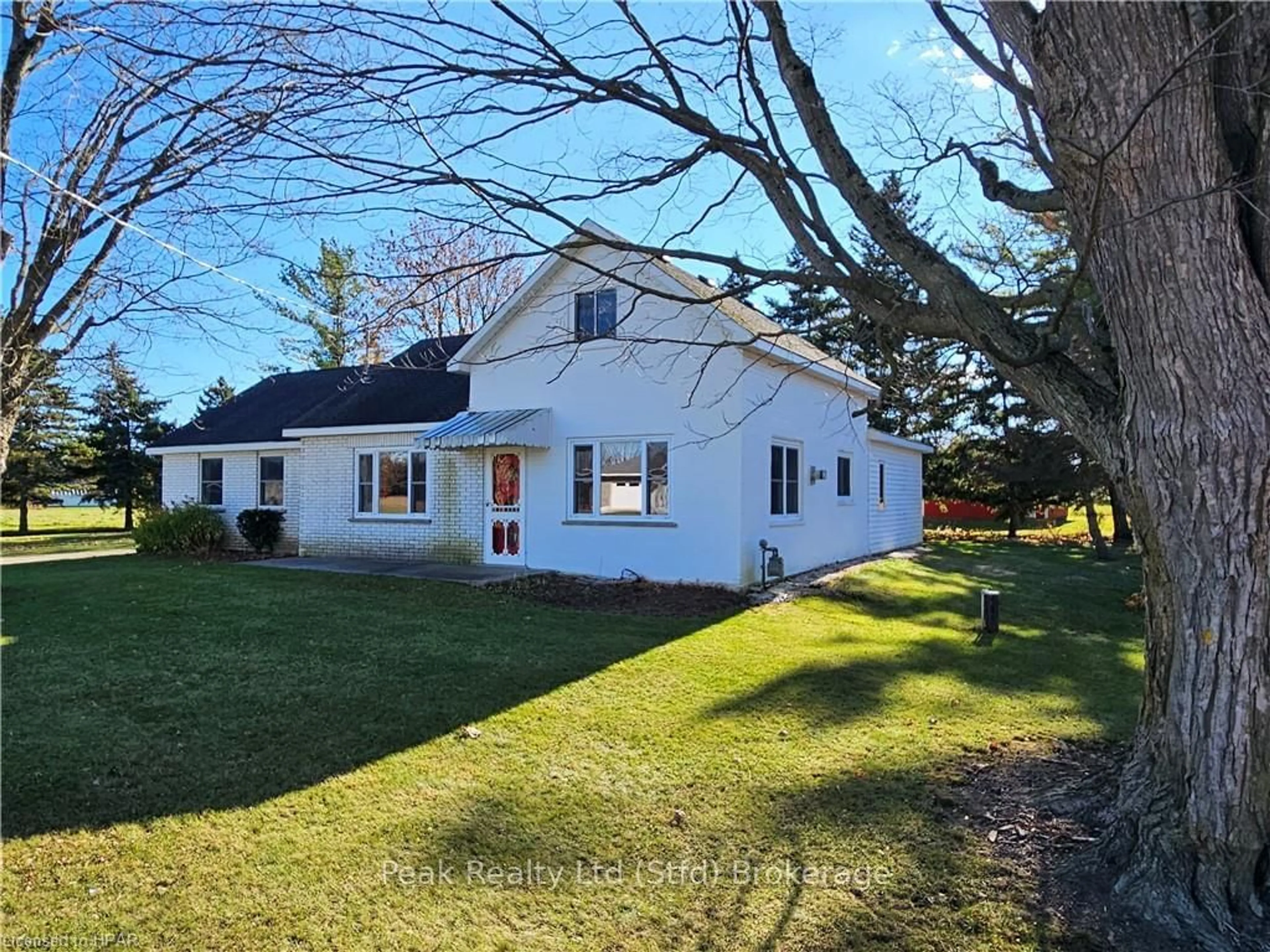 Frontside or backside of a home, cottage for 42669 GRAHAM Rd, Huron East Ontario N0G 1H0