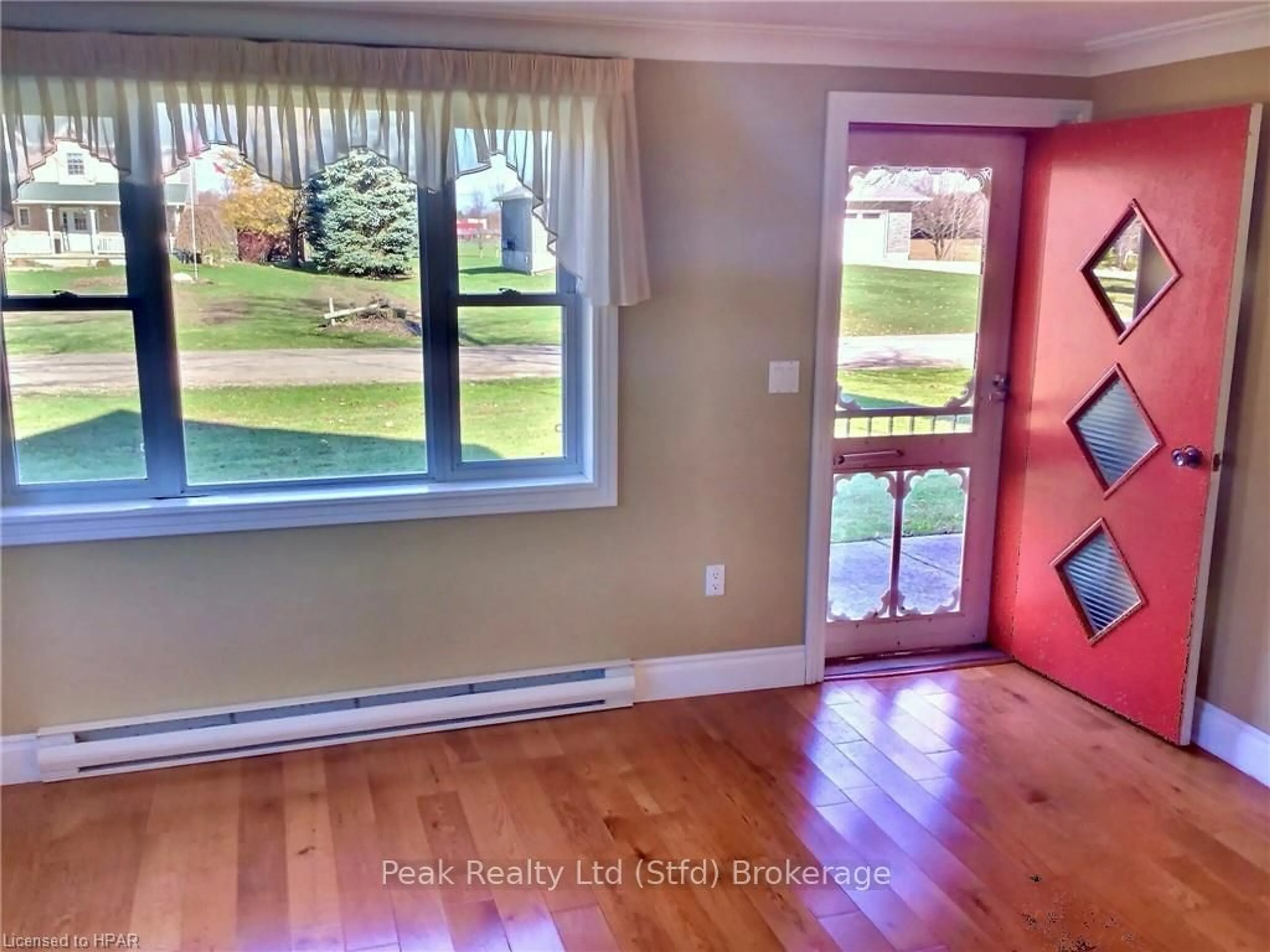 Indoor entryway, wood floors for 42669 GRAHAM Rd, Huron East Ontario N0G 1H0