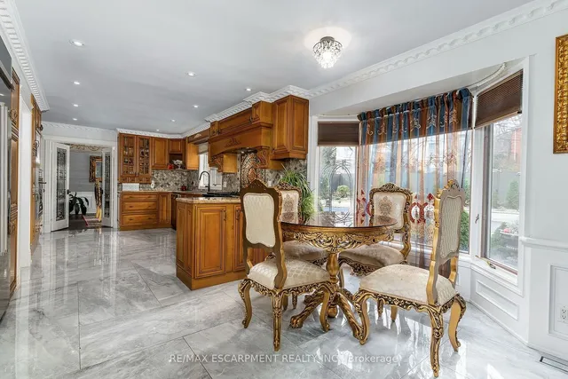 Additional property image - 28 STONEGATE Dr