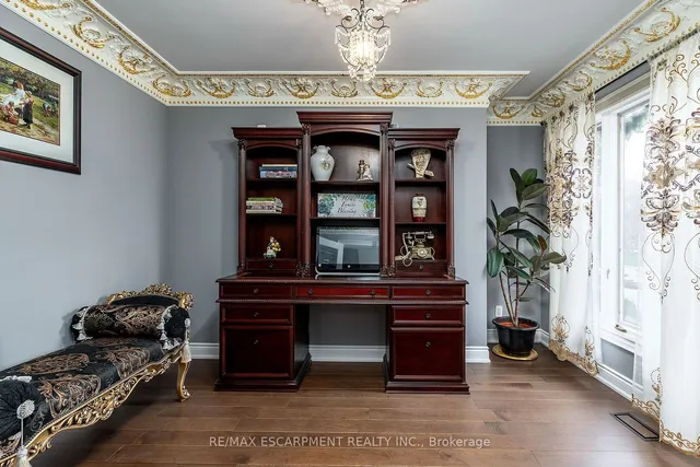 Additional property image - 28 STONEGATE Dr