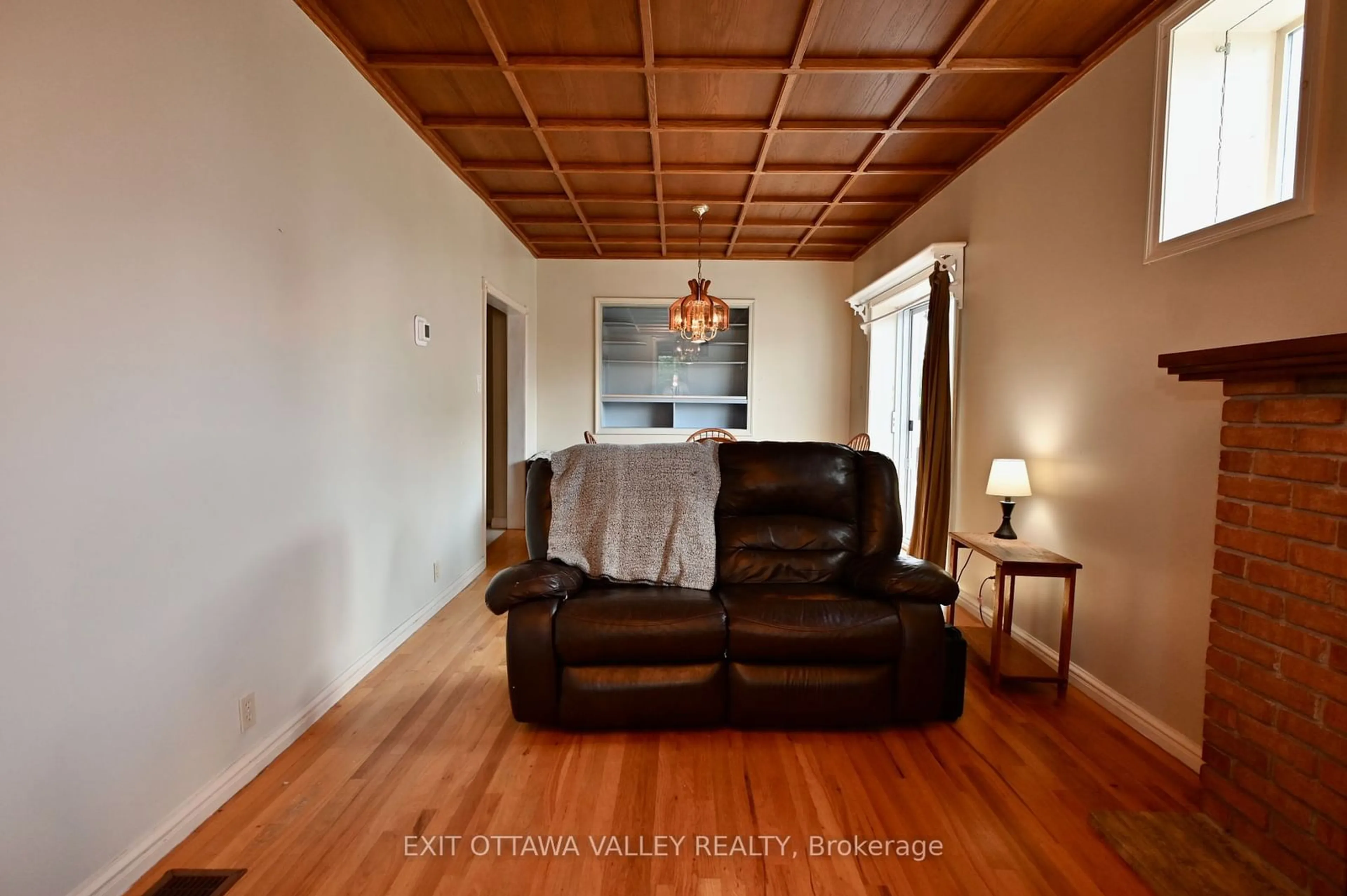 Living room, wood floors for 27 Meadow St, Whitewater Region Ontario K0J 1K0