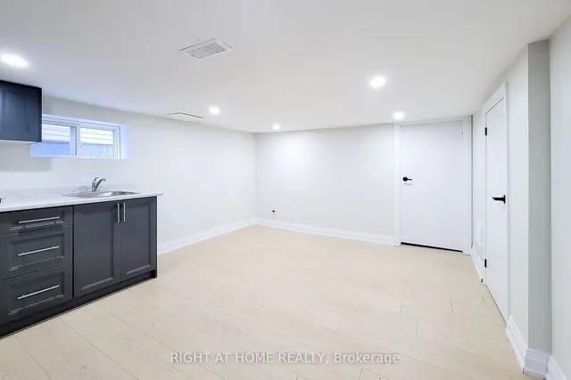 Additional image 10 of 38 Clyde St