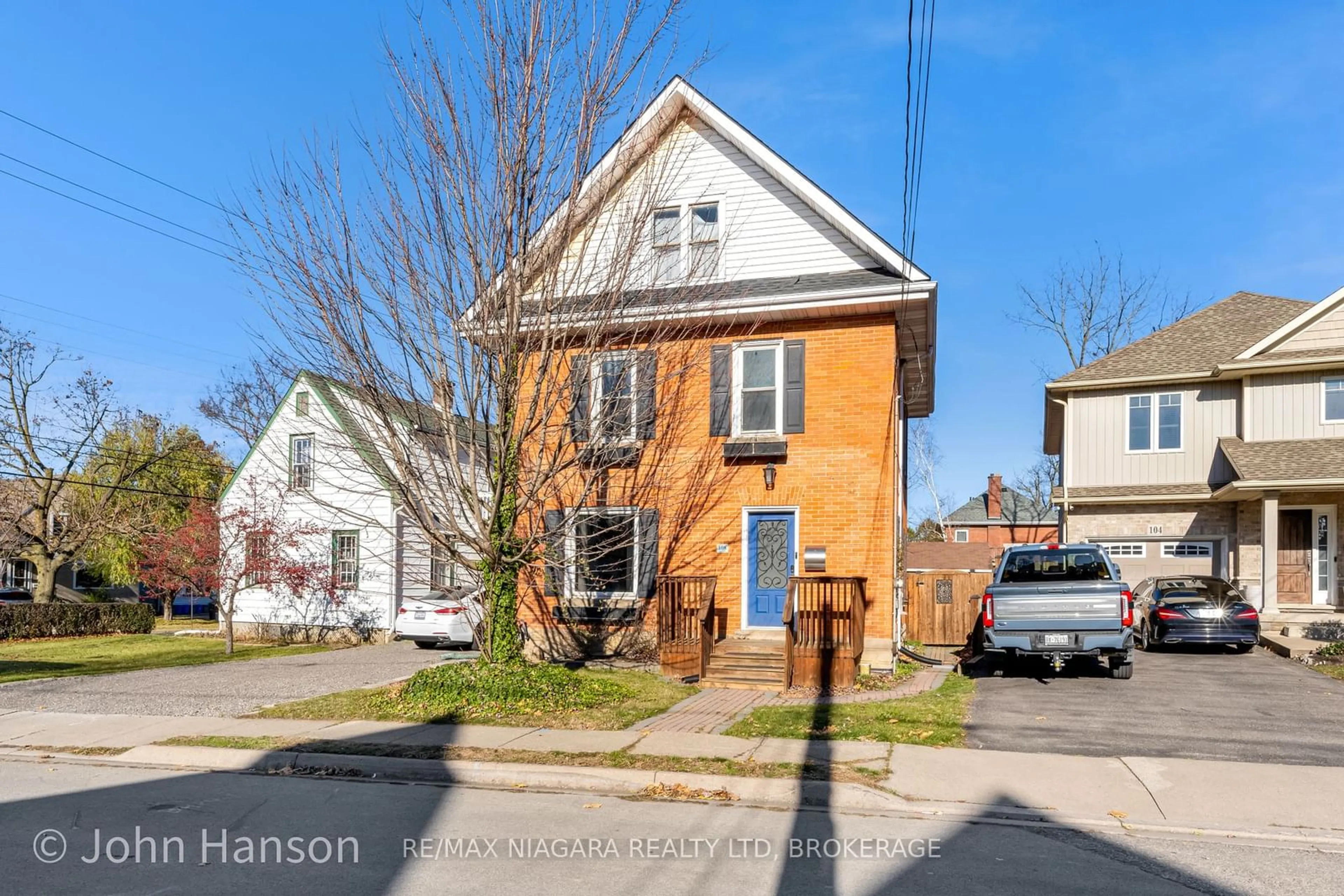 Frontside or backside of a home, the street view for 108 Maple Ave, Welland Ontario L3K 5G6