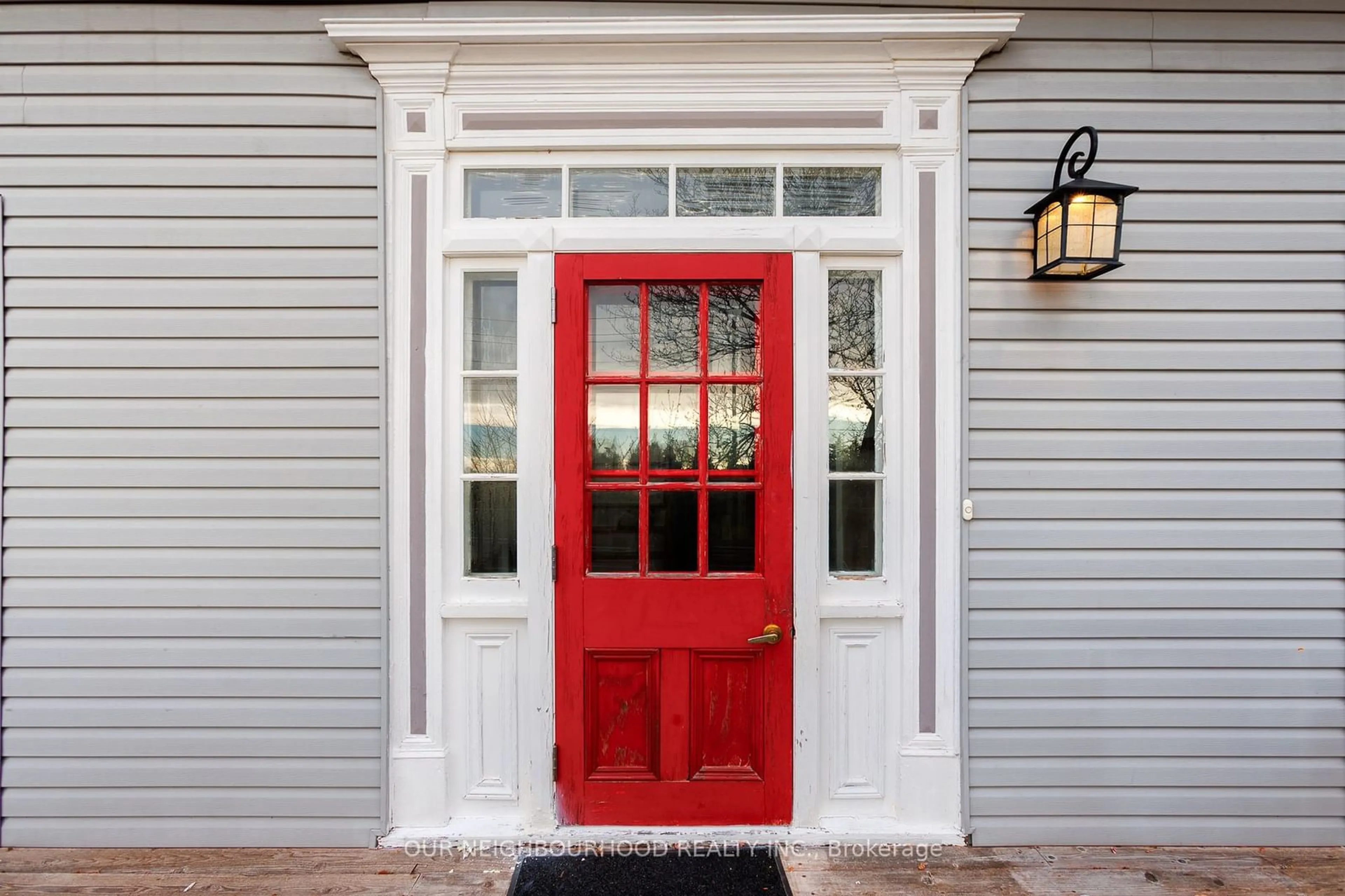 Indoor entryway, wood floors for 11050 COUNTY RD., 2, Alnwick/Haldimand Ontario K0K 2G0