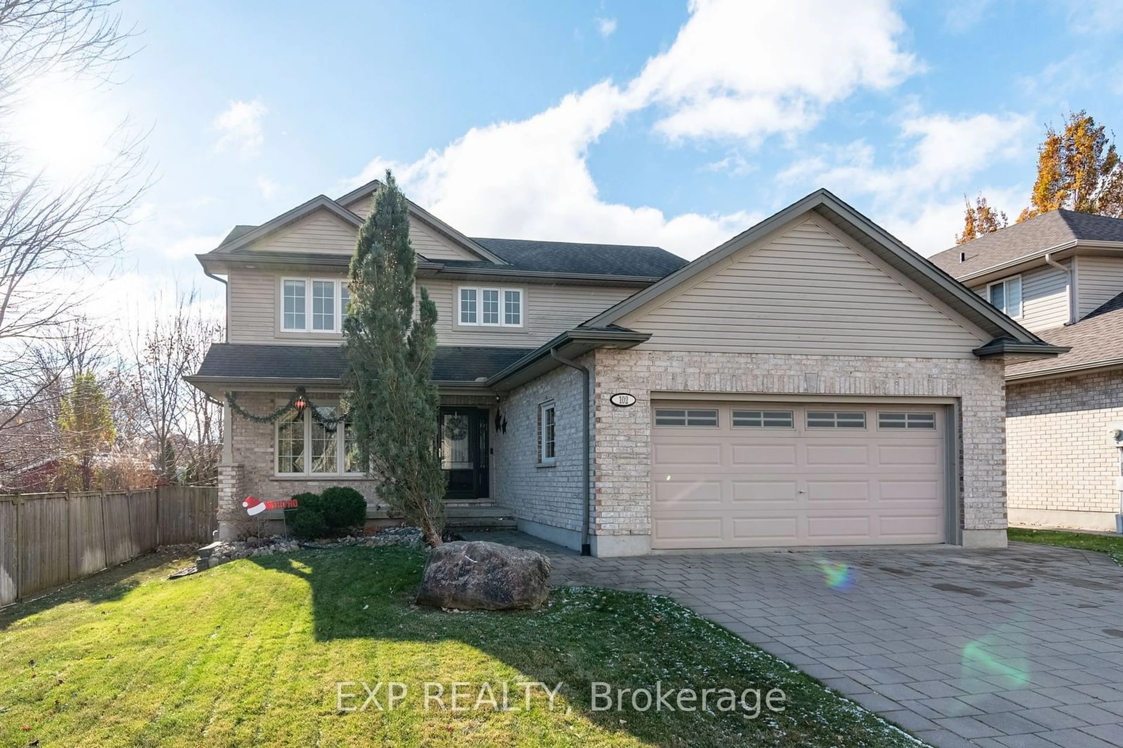 Frontside or backside of a home, the street view for 102 Steven St, Strathroy-Caradoc Ontario N7G 4K9