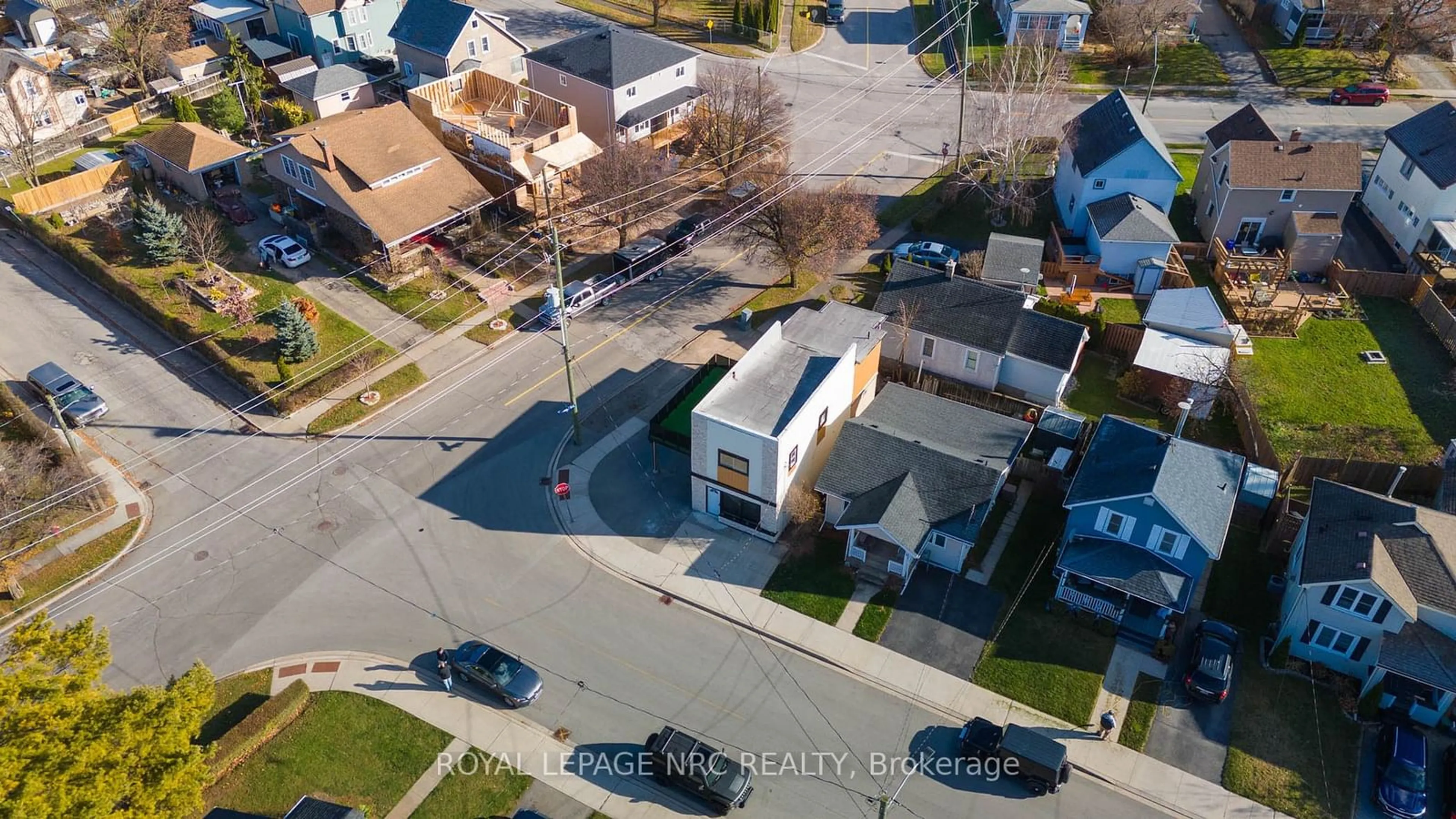 Frontside or backside of a home, the street view for 60 Margery Rd, Welland Ontario L3B 2P6