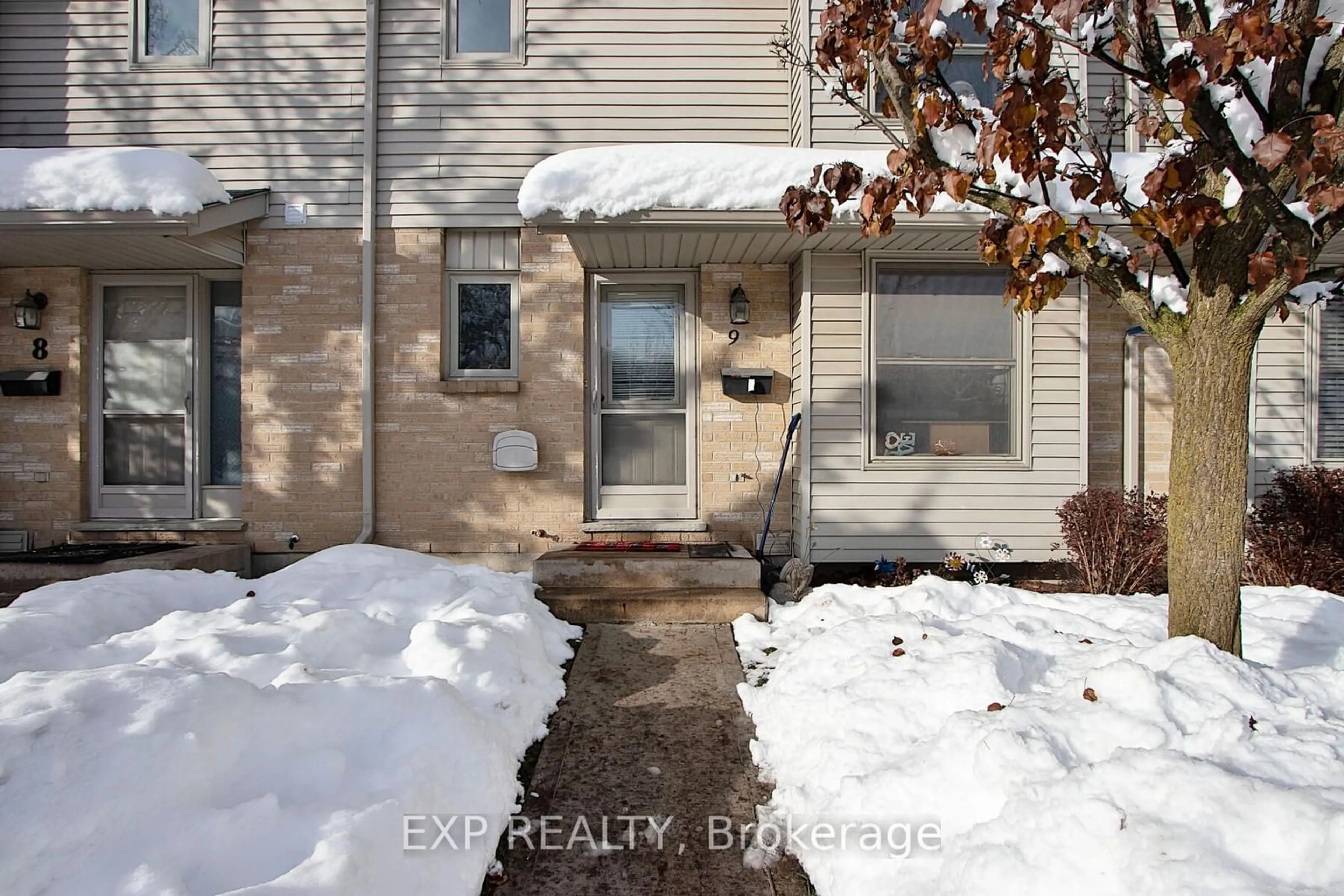 A pic from exterior of the house or condo, the fenced backyard for 141 Condor Crt #9, London Ontario N5W 6A1