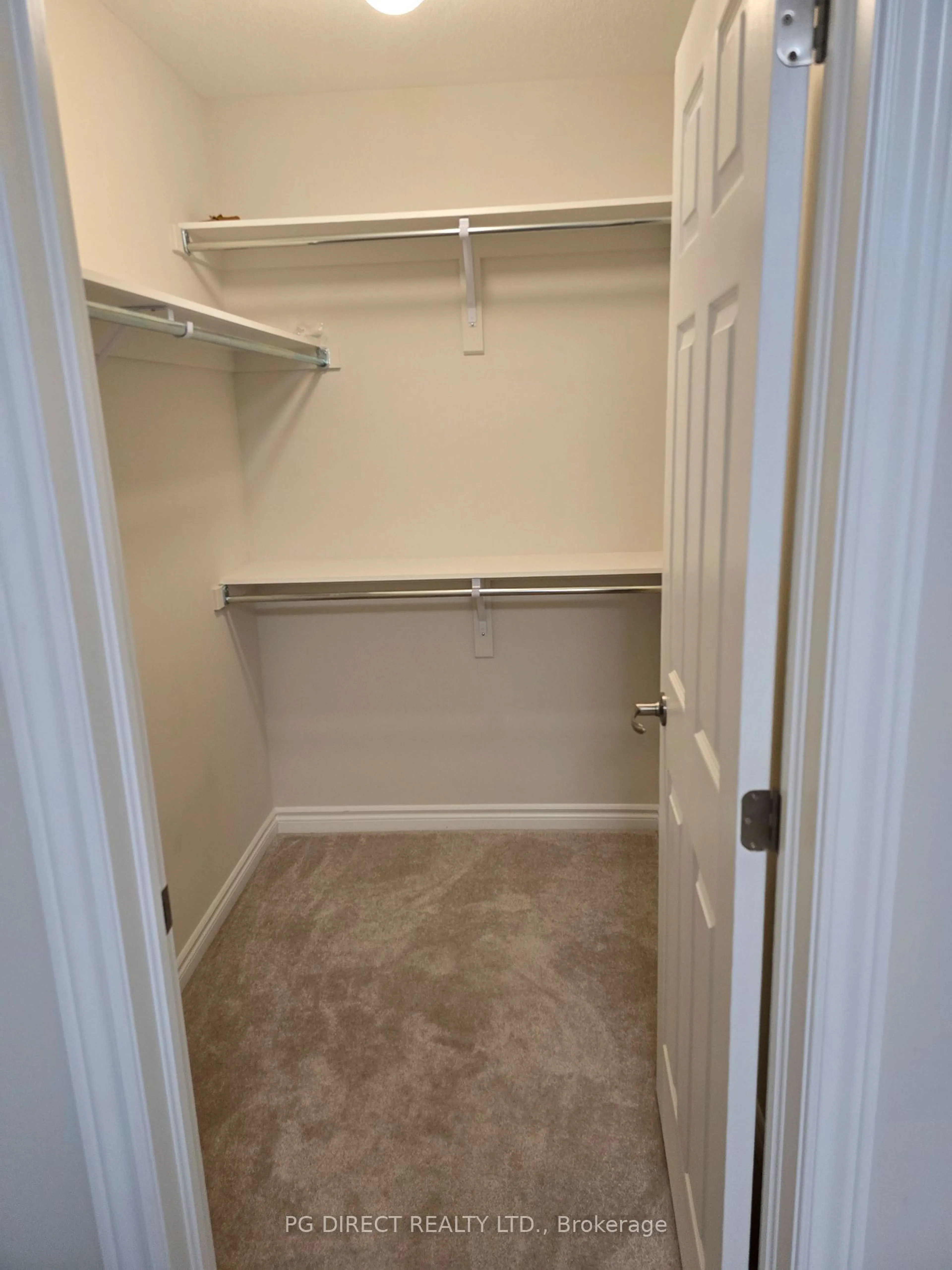 Storage room or clothes room or walk-in closet for 505 Honeylocust Ave, Stittsville - Munster - Richmond Ontario K2S 1B9