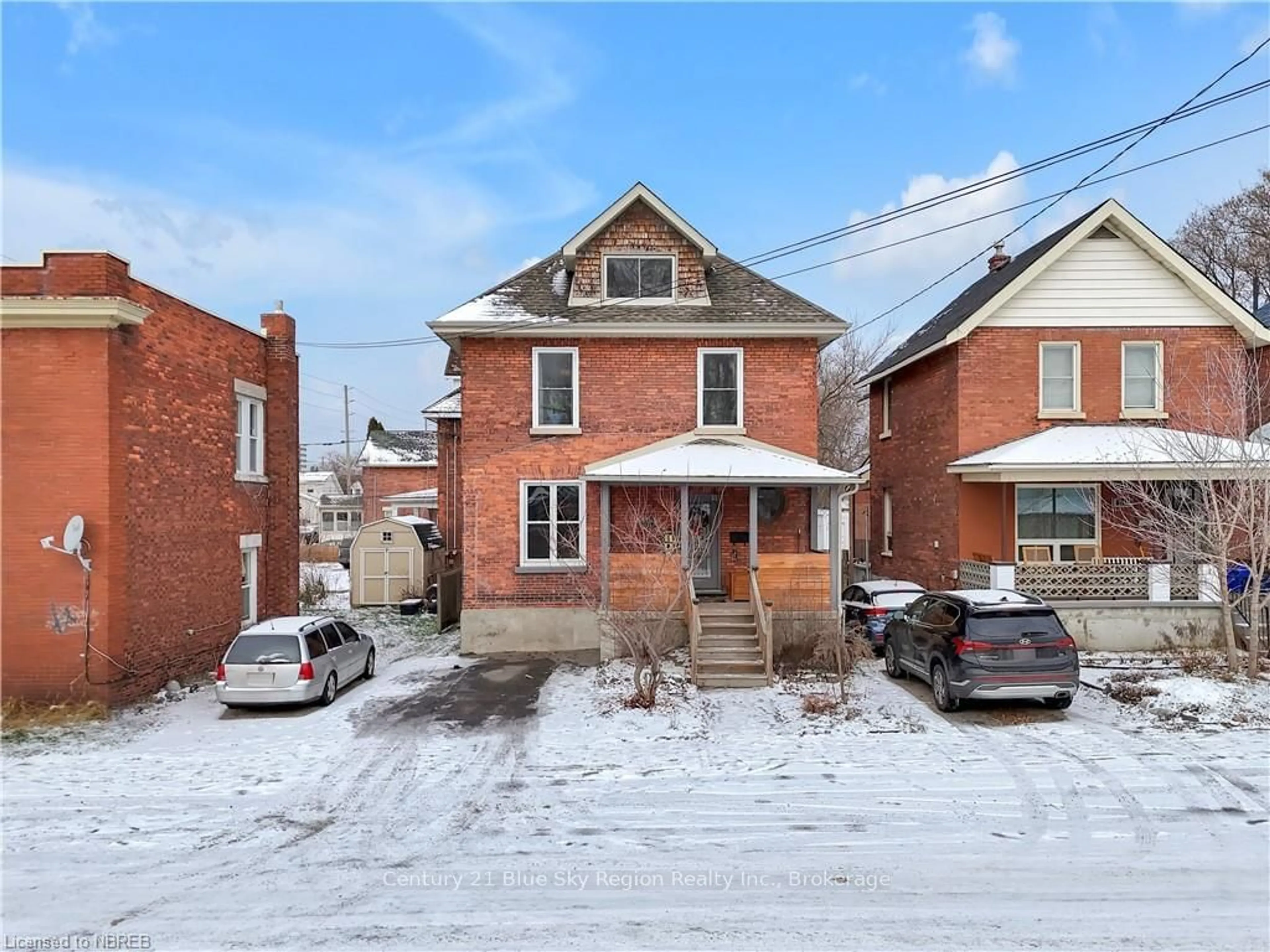 Frontside or backside of a home, the street view for 630 SHERBROOKE St, North Bay Ontario P1B 2C6