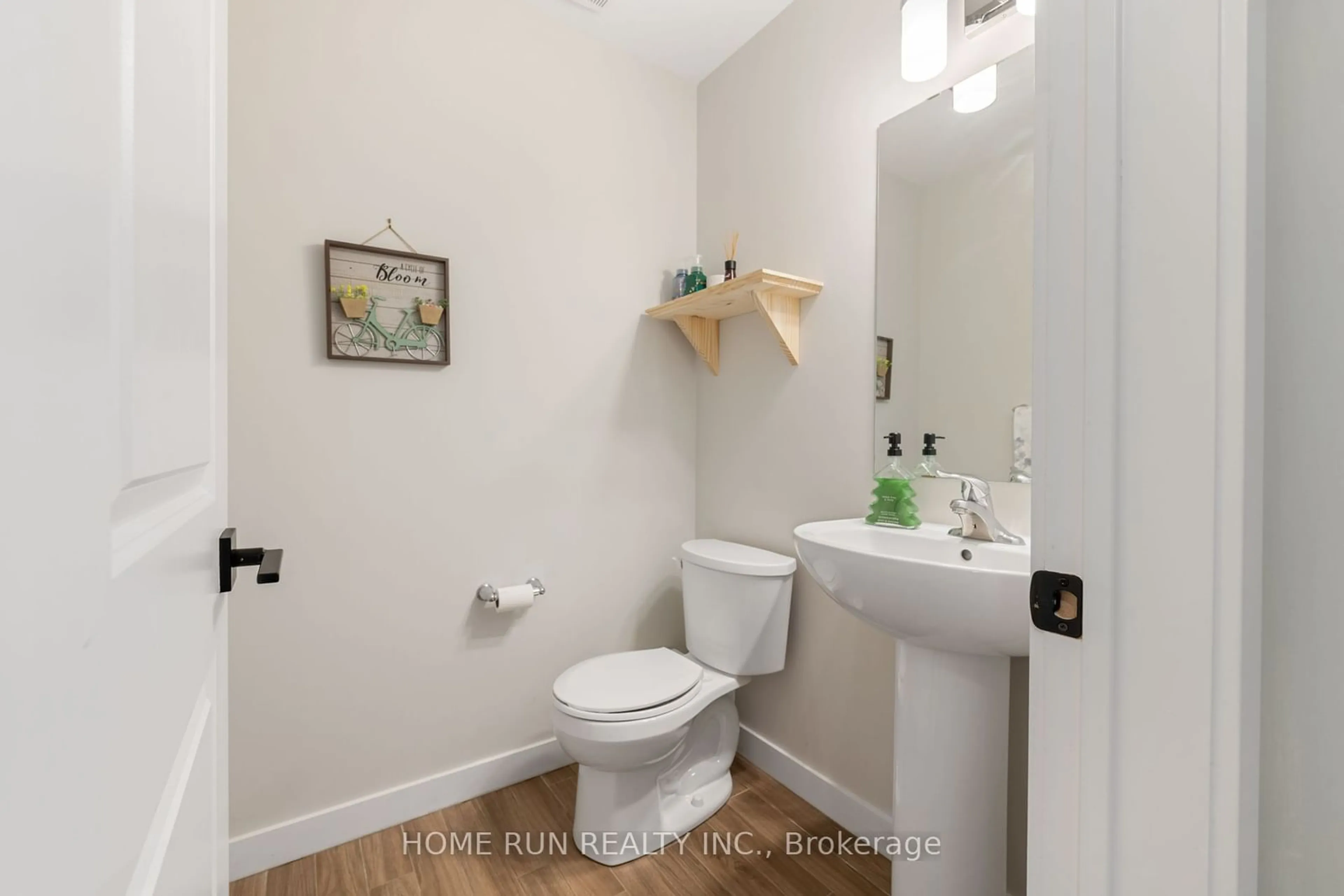 Standard bathroom, not visible floor for 64 FANNING St, Carleton Place Ontario K7C 0J3