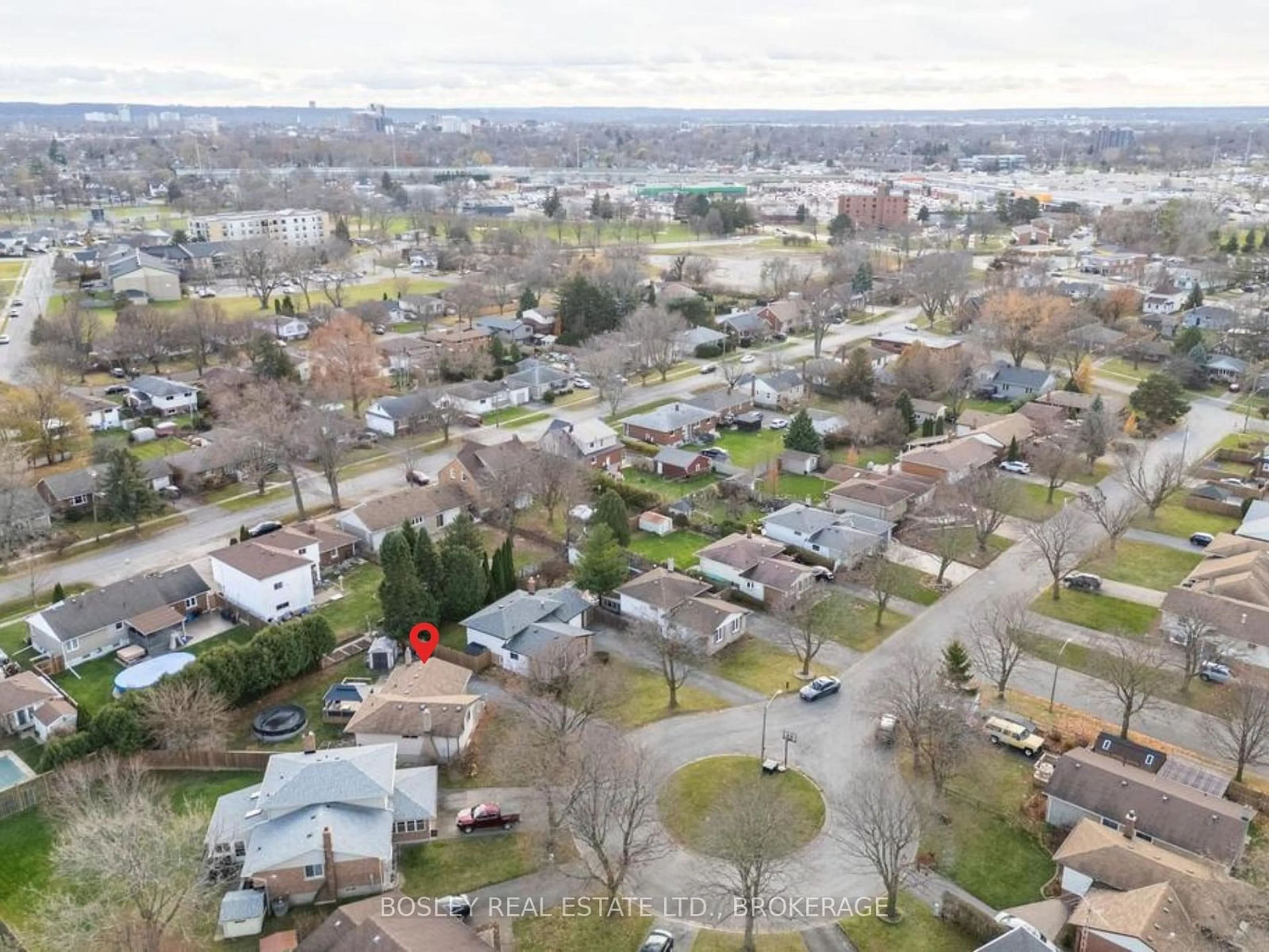 Frontside or backside of a home, the street view for 15 Audrey St, St. Catharines Ontario L2N 1G3