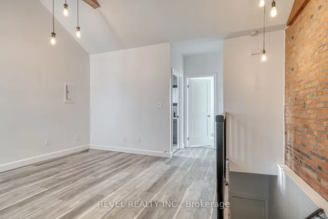 Additional image 32 of 27 Grove St
