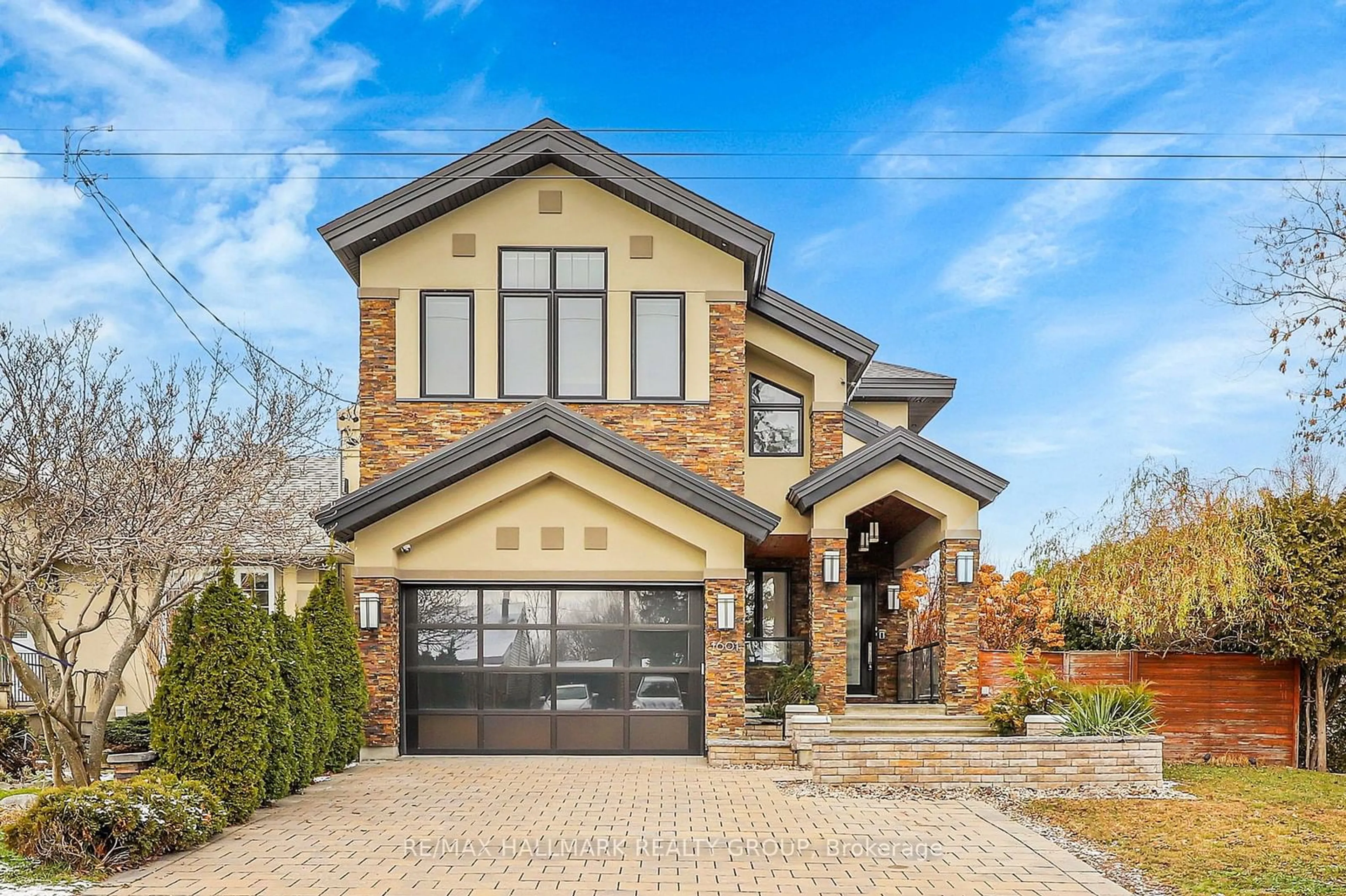 Home with brick exterior material for 1601 Kingsdale Ave, Blossom Park - Airport and Area Ontario K1T 1H3