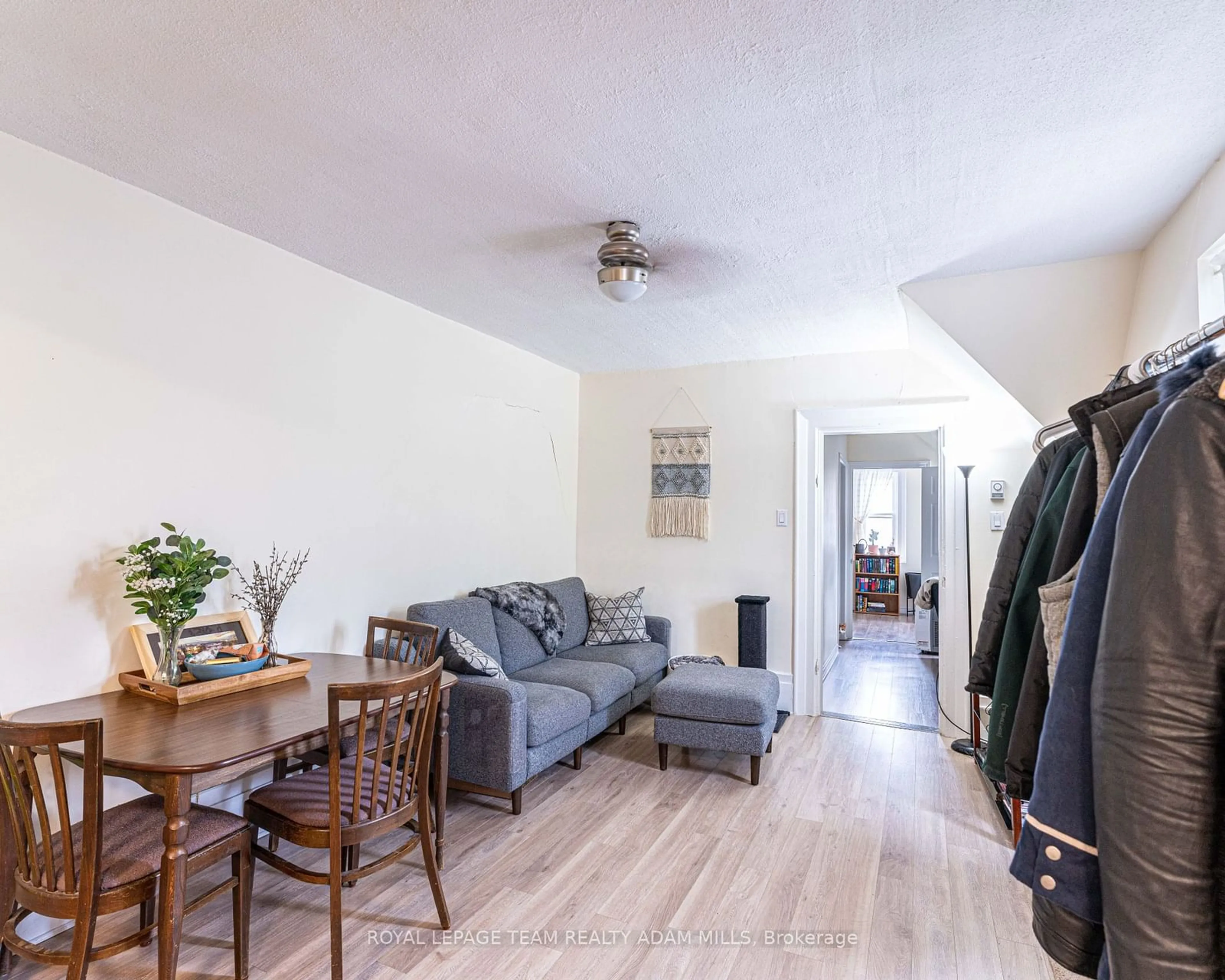 A pic of a room, wood floors for 6607 FOURTH LINE Rd, Manotick - Kars - Rideau Twp and Area Ontario K0A 2T0