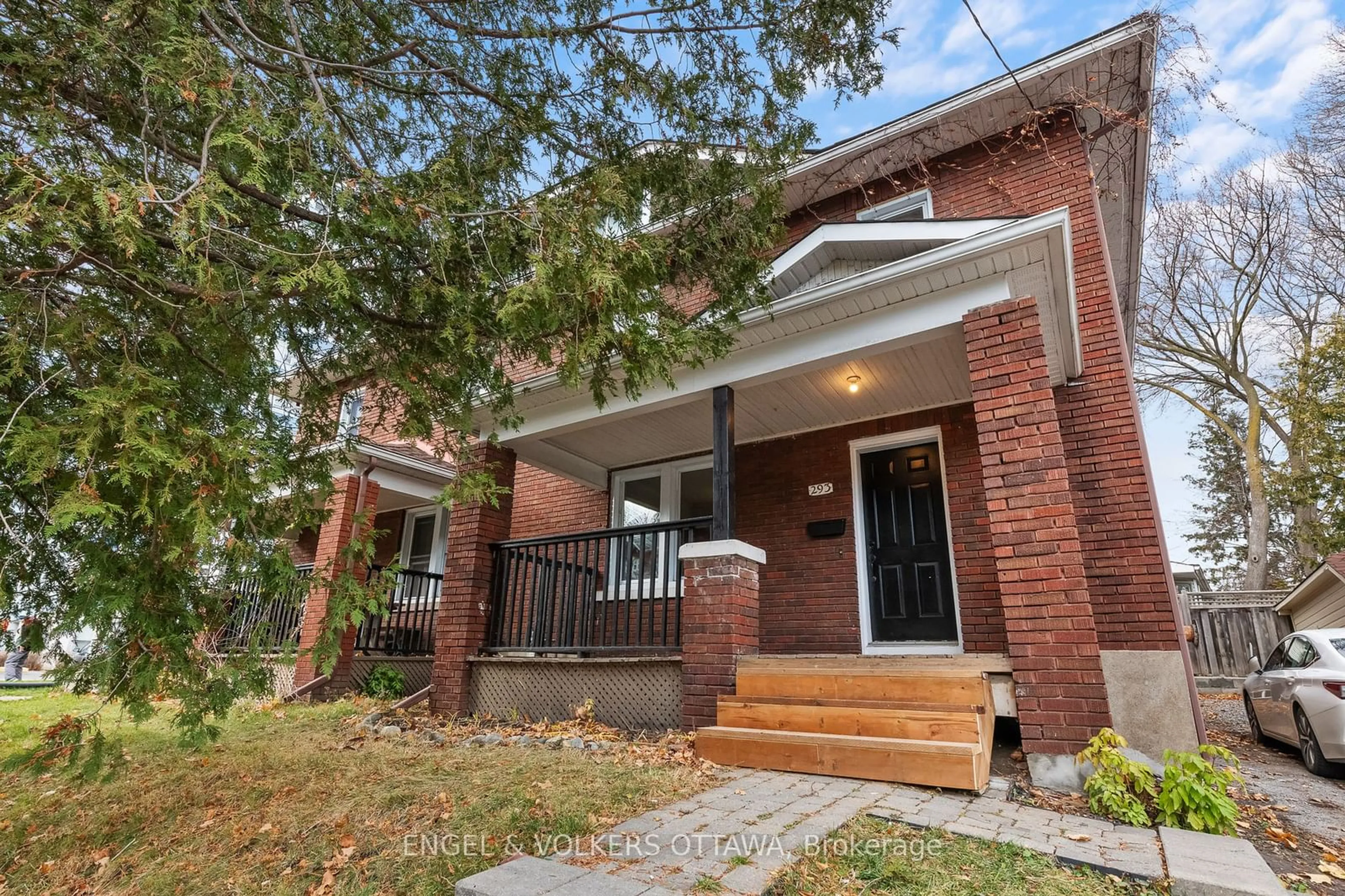 Home with brick exterior material for 293-295 Holmwood Ave, Glebe - Ottawa East and Area Ontario K1S 2R1