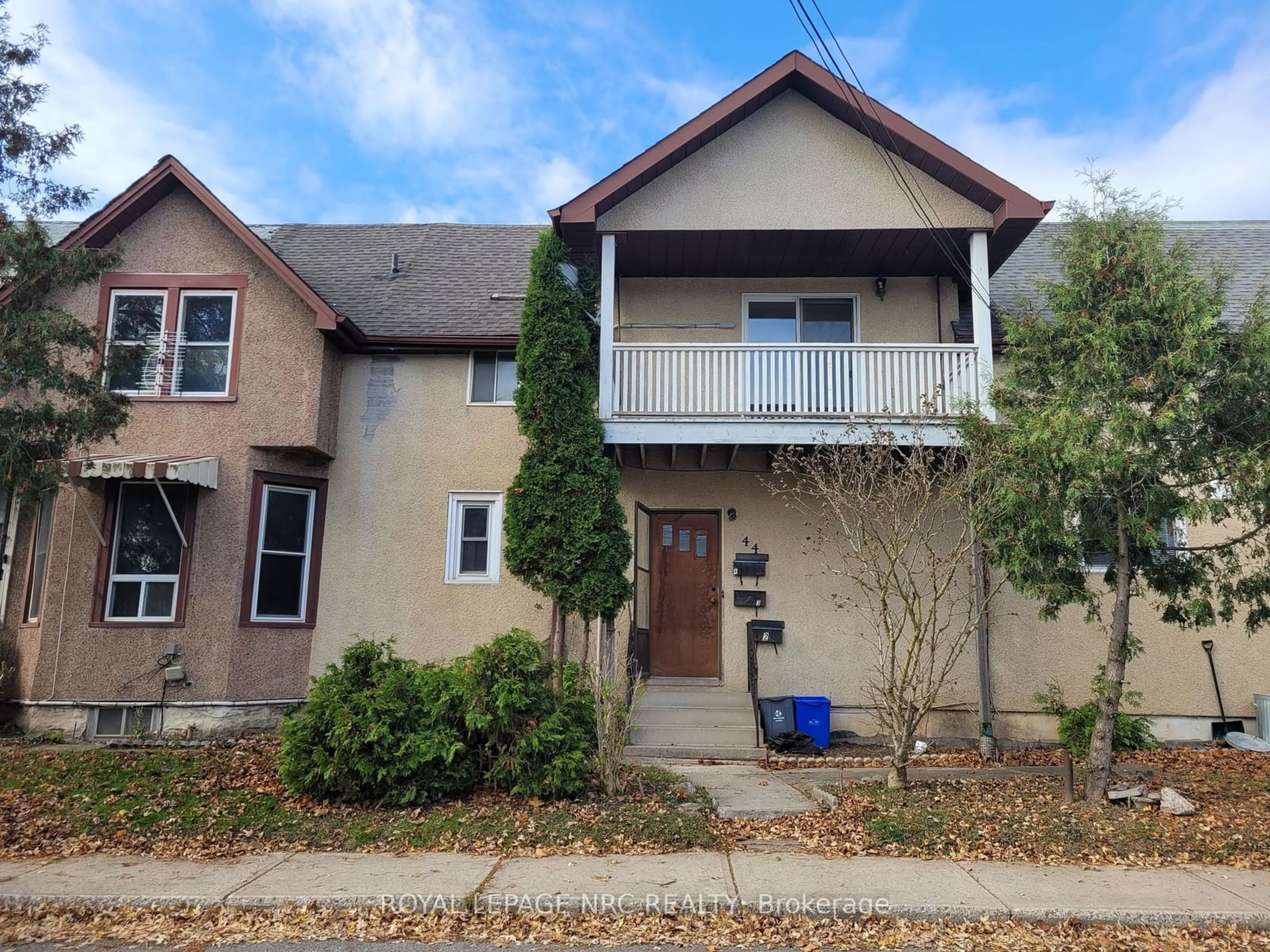 A pic from exterior of the house or condo, the front or back of building for 44 Albert St, Welland Ontario L3B 4L2