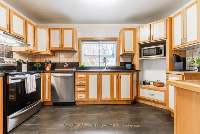 Additional property image - 60 Lake Avenue Dr