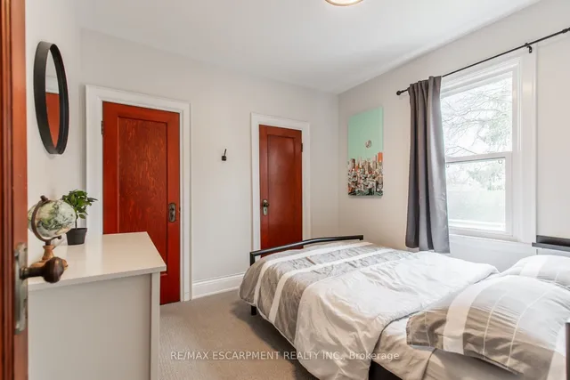 Additional property image - 60 Lake Avenue Dr