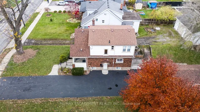 Additional property image - 60 Lake Avenue Dr