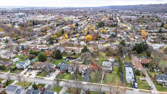 Additional property image - 60 Lake Avenue Dr