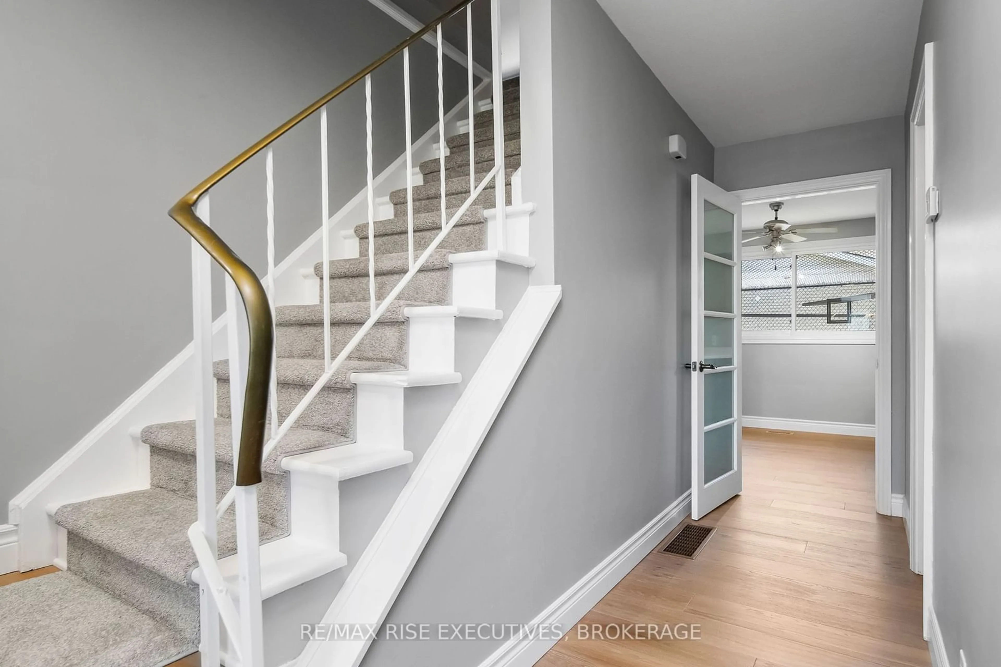 Stairs for 282 WELBORNE Ave, Kingston Ontario K7M 4G6